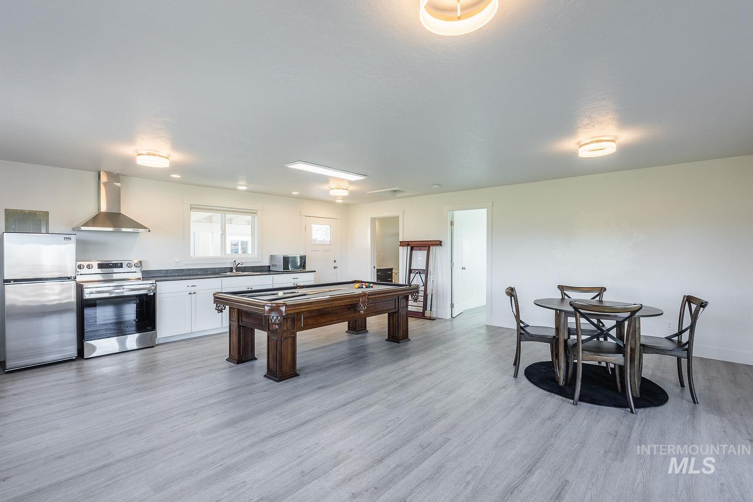 988 W King Rd., Kuna, Idaho 83634, 4 Bedrooms, 3.5 Bathrooms, Residential For Sale, Price $999,000, 98968036