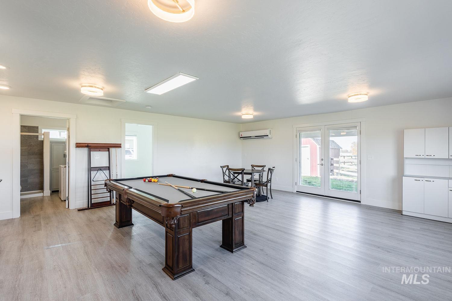 988 W King Rd., Kuna, Idaho 83634, 4 Bedrooms, 3.5 Bathrooms, Residential For Sale, Price $999,000, 98968036