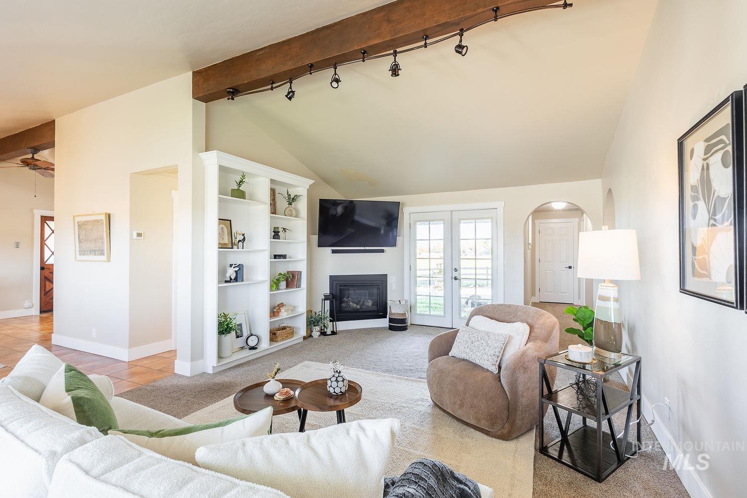 988 W King Rd., Kuna, Idaho 83634, 4 Bedrooms, 3.5 Bathrooms, Residential For Sale, Price $999,000, 98968036