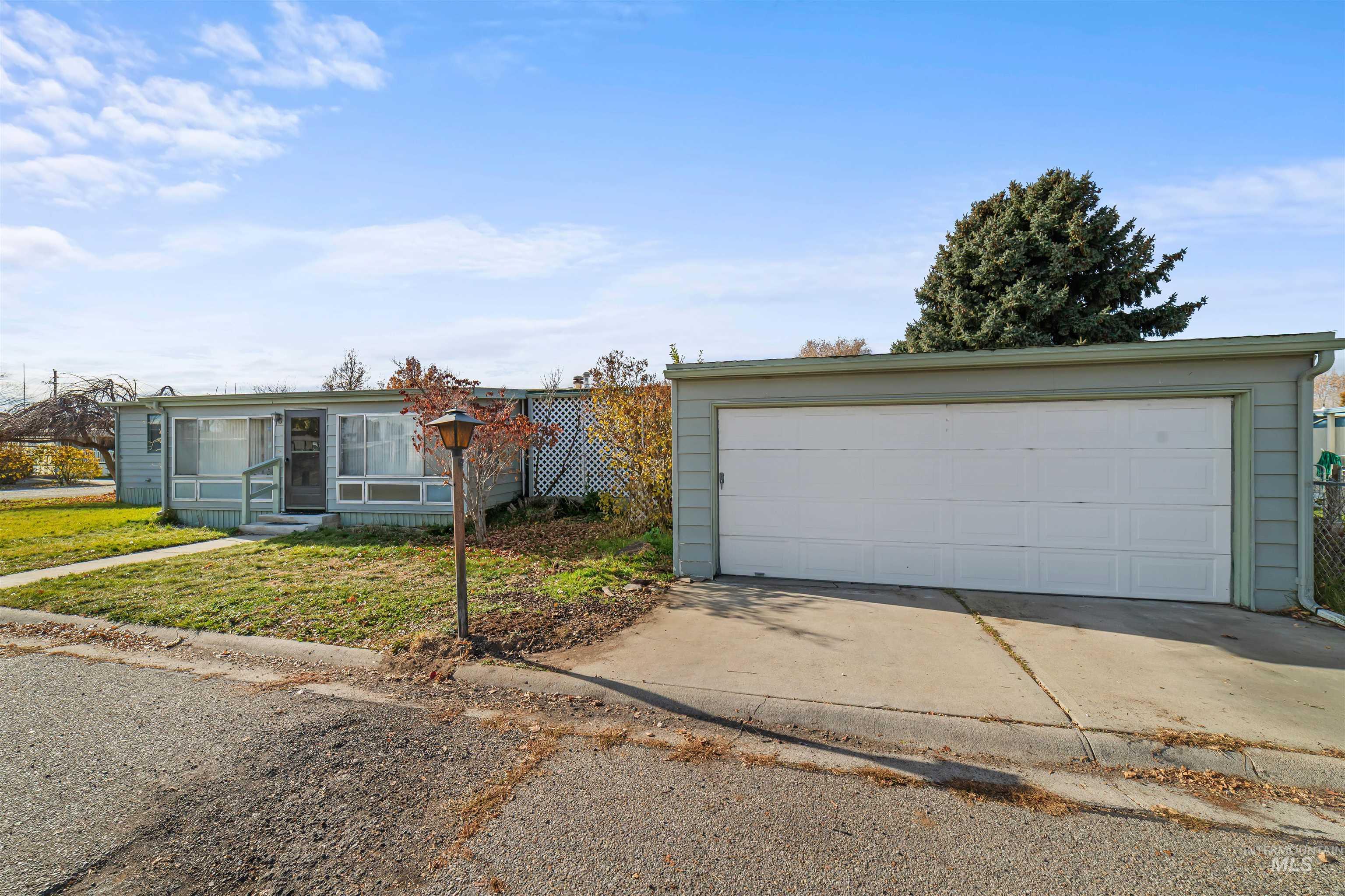 302 W. Driftwood Road, Boise, Idaho 83713, 2 Bedrooms, 2 Bathrooms, Residential For Sale, Price $60,000, 98968038