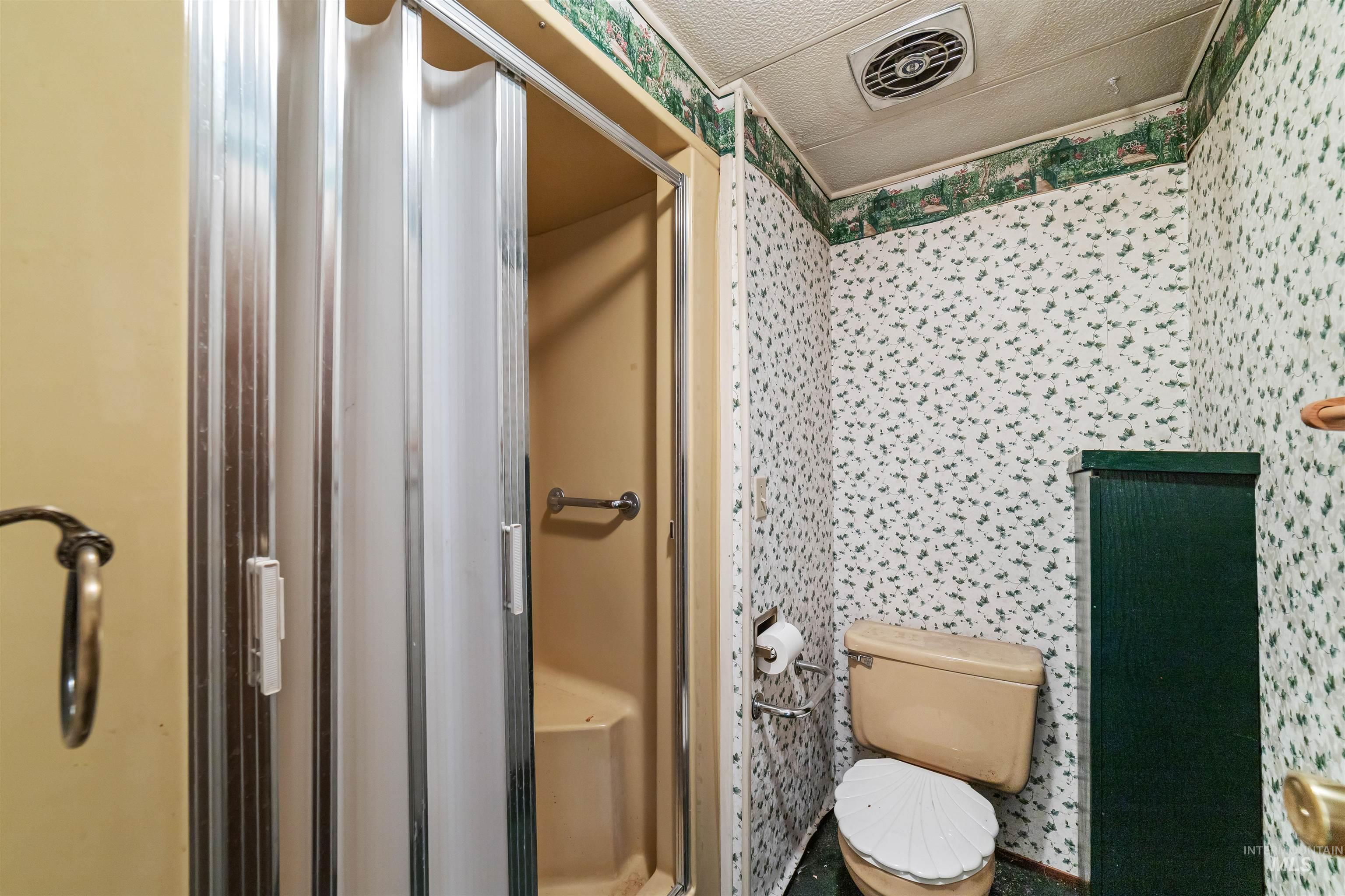 302 W. Driftwood Road, Boise, Idaho 83713, 2 Bedrooms, 2 Bathrooms, Residential For Sale, Price $60,000, 98968038