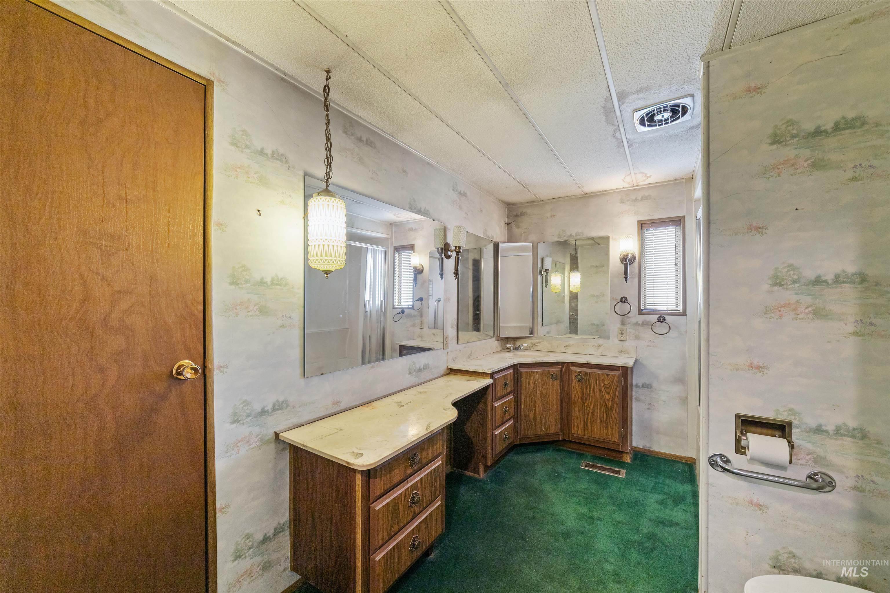 302 W. Driftwood Road, Boise, Idaho 83713, 2 Bedrooms, 2 Bathrooms, Residential For Sale, Price $60,000, 98968038