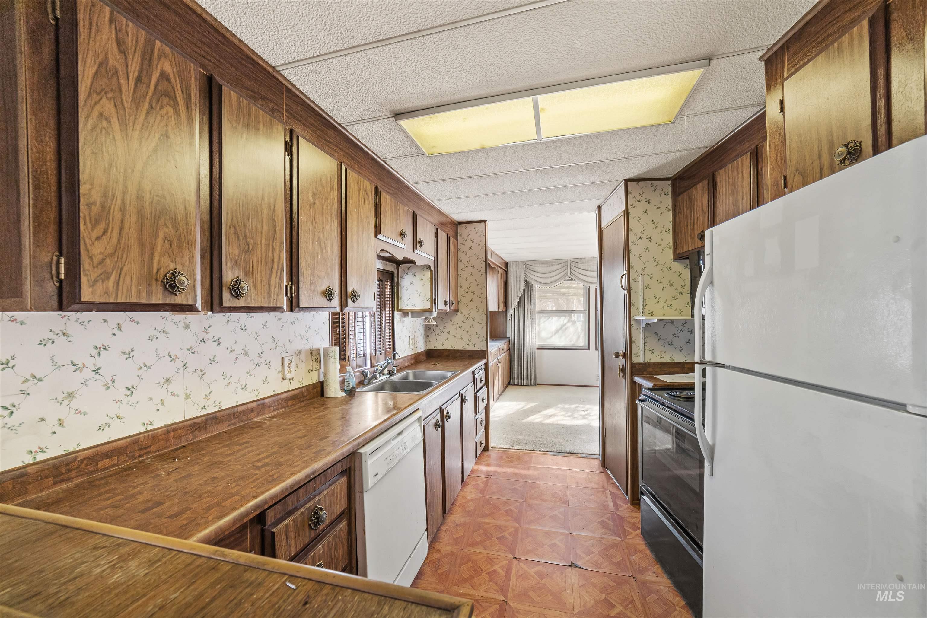 302 W. Driftwood Road, Boise, Idaho 83713, 2 Bedrooms, 2 Bathrooms, Residential For Sale, Price $60,000, 98968038