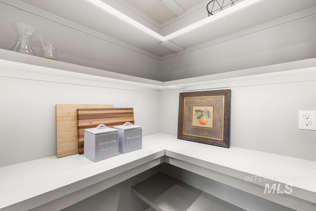 495 W Oak Springs, Meridian, Idaho 83642, 3 Bedrooms, 2 Bathrooms, Residential For Sale, Price $690,000, 98968039