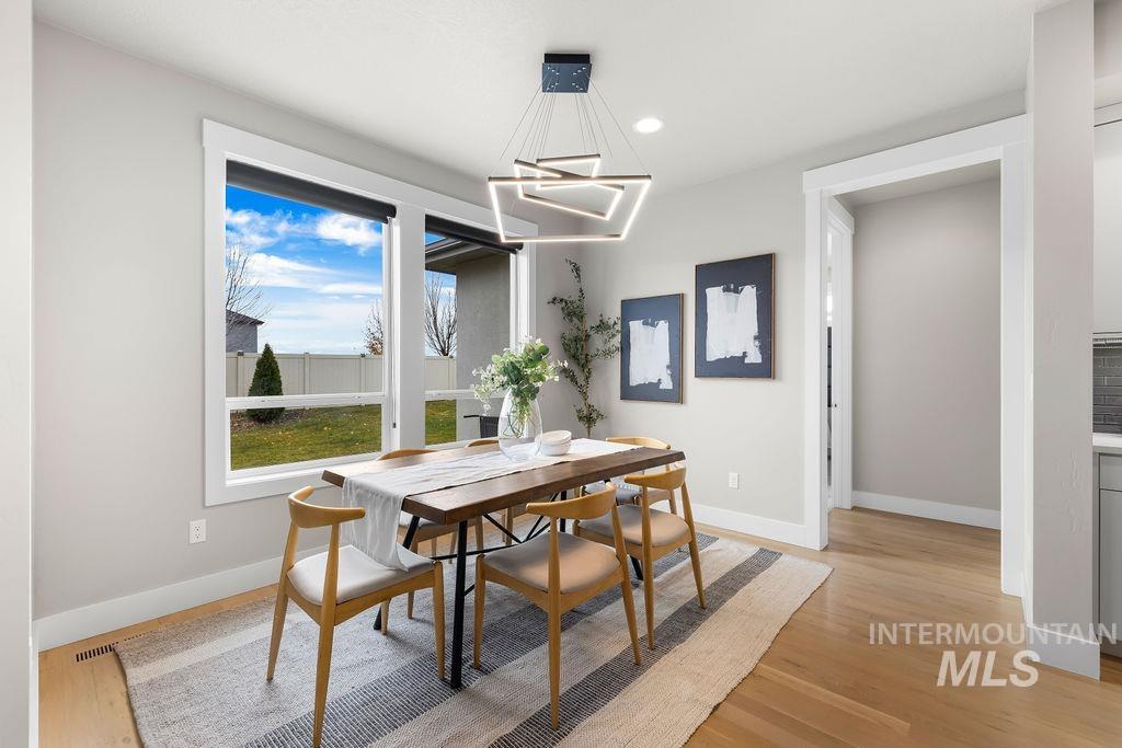 495 W Oak Springs, Meridian, Idaho 83642, 3 Bedrooms, 2 Bathrooms, Residential For Sale, Price $690,000, 98968039