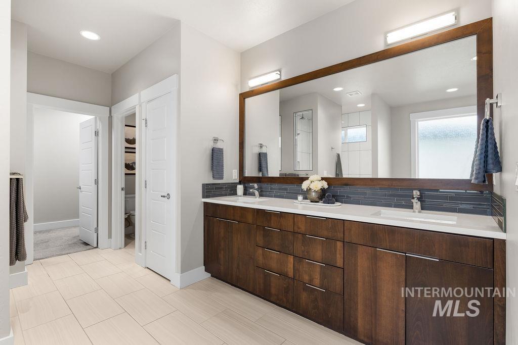 495 W Oak Springs, Meridian, Idaho 83642, 3 Bedrooms, 2 Bathrooms, Residential For Sale, Price $690,000, 98968039