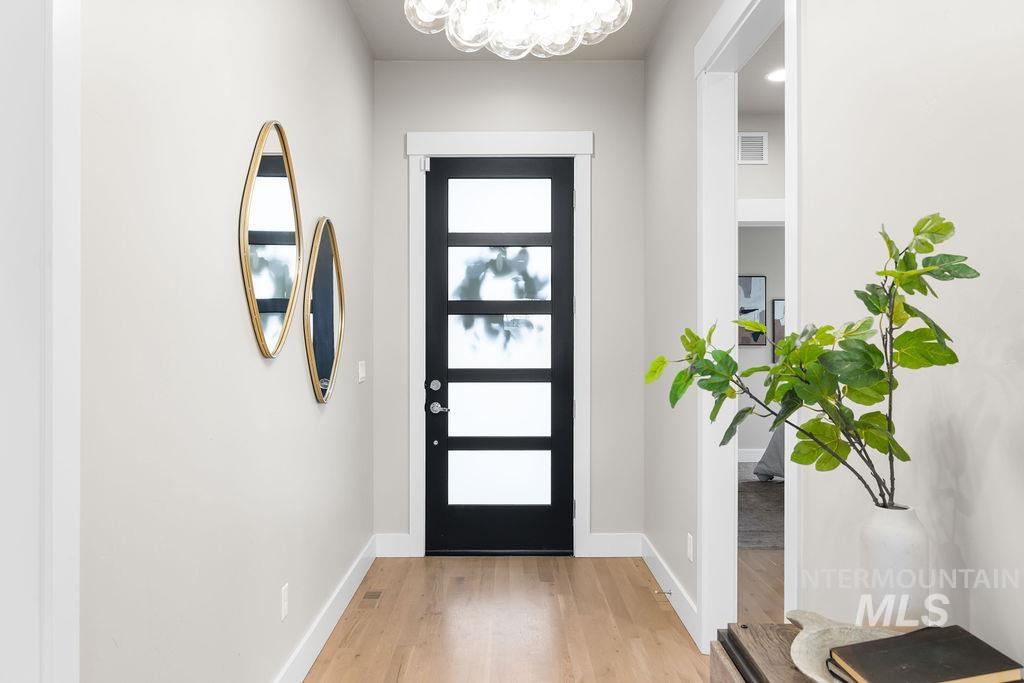 495 W Oak Springs, Meridian, Idaho 83642, 3 Bedrooms, 2 Bathrooms, Residential For Sale, Price $690,000, 98968039