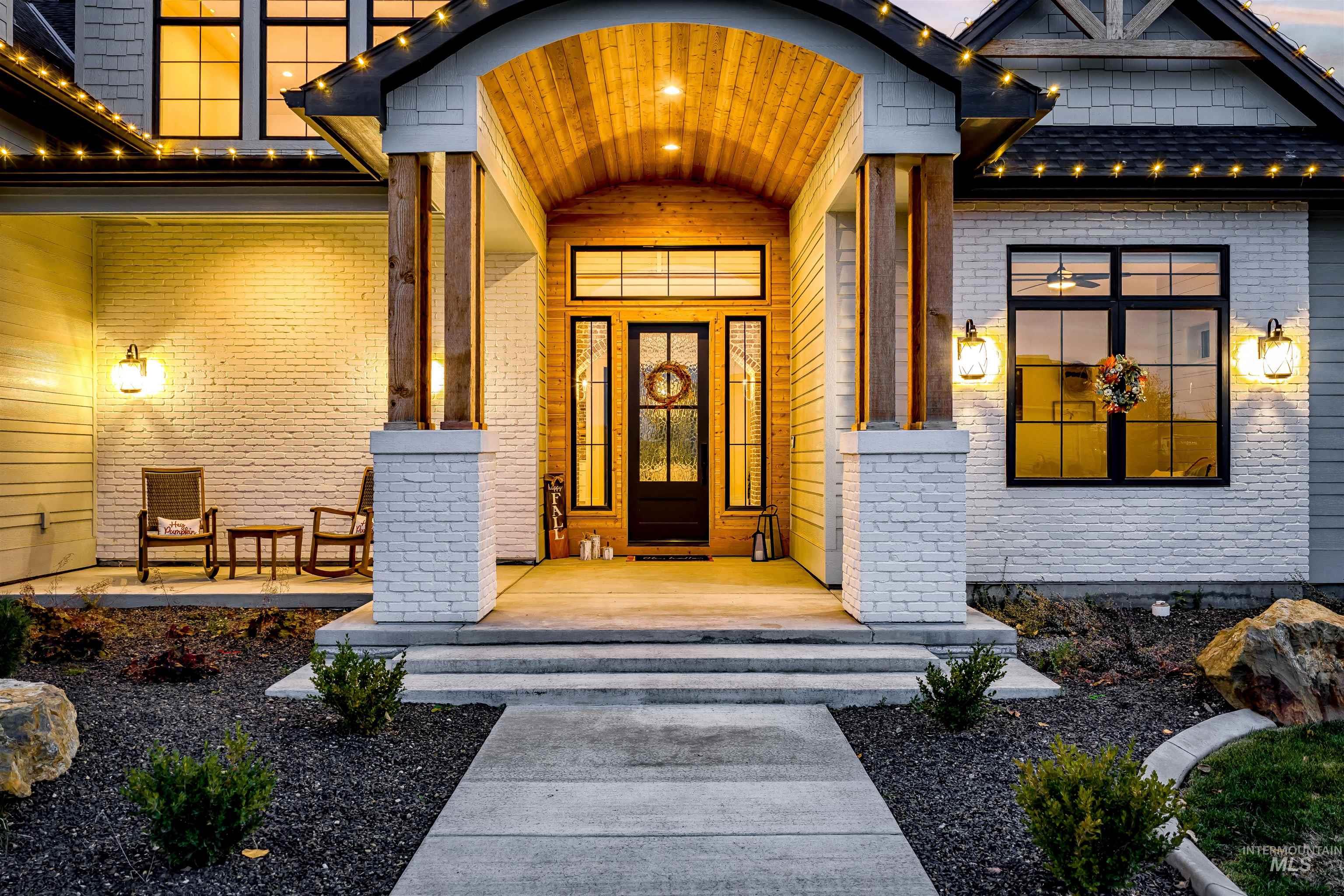 7723 W Hevelius, Eagle, Idaho 83616, 5 Bedrooms, 3.5 Bathrooms, Residential For Sale, Price $2,297,000,MLS 98968045