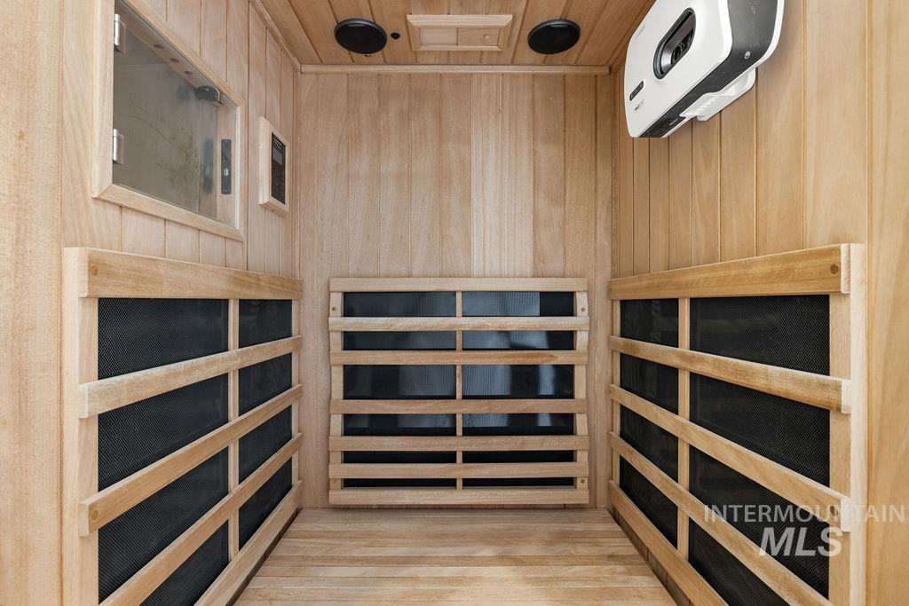 7723 W Hevelius, Eagle, Idaho 83616, 5 Bedrooms, 3.5 Bathrooms, Residential For Sale, Price $2,297,000,MLS 98968045