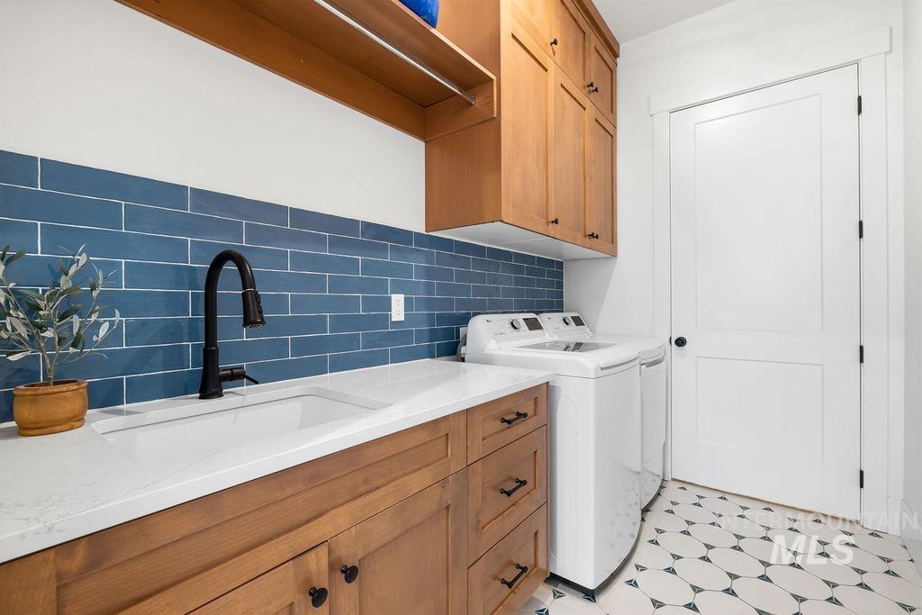 7723 W Hevelius, Eagle, Idaho 83616, 5 Bedrooms, 3.5 Bathrooms, Residential For Sale, Price $2,297,000,MLS 98968045