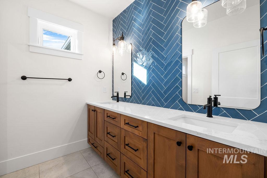 7723 W Hevelius, Eagle, Idaho 83616, 5 Bedrooms, 3.5 Bathrooms, Residential For Sale, Price $2,297,000,MLS 98968045