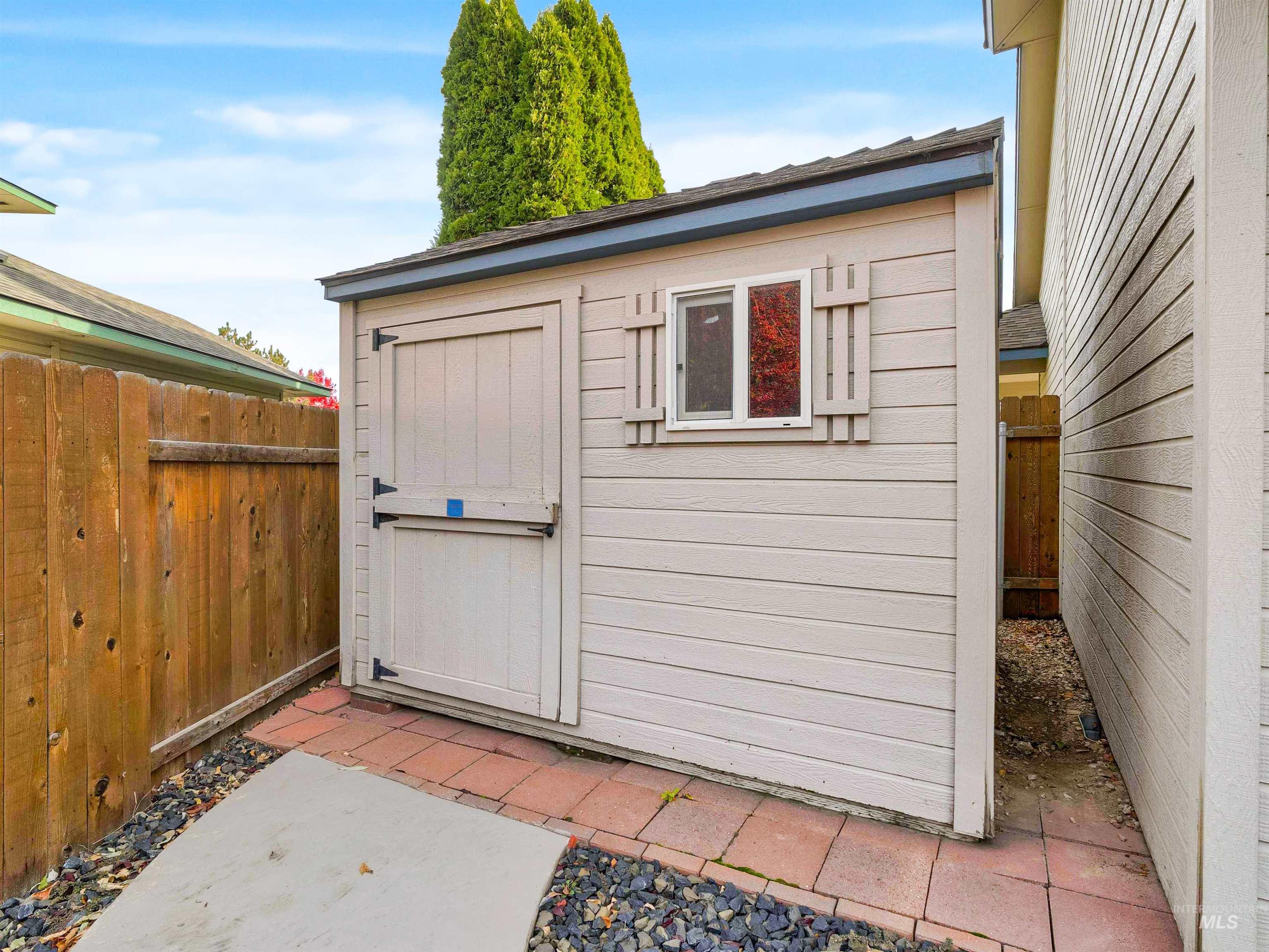 5241 N Maidstone Way, Boise, Idaho 83713, 4 Bedrooms, 3 Bathrooms, Residential For Sale, Price $675,000, 98968049