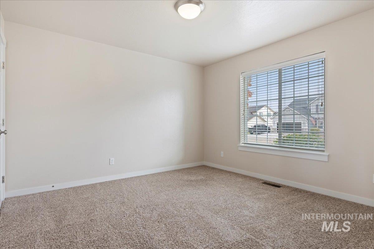 15673 Moosehorn Way, Caldwell, Idaho 83607, 4 Bedrooms, 3.5 Bathrooms, Residential For Sale, Price $560,000, 98968051