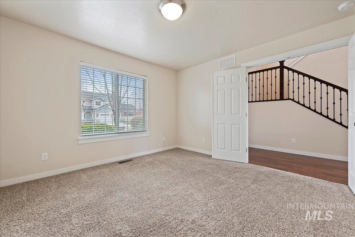 15673 Moosehorn Way, Caldwell, Idaho 83607, 4 Bedrooms, 3.5 Bathrooms, Residential For Sale, Price $560,000, 98968051