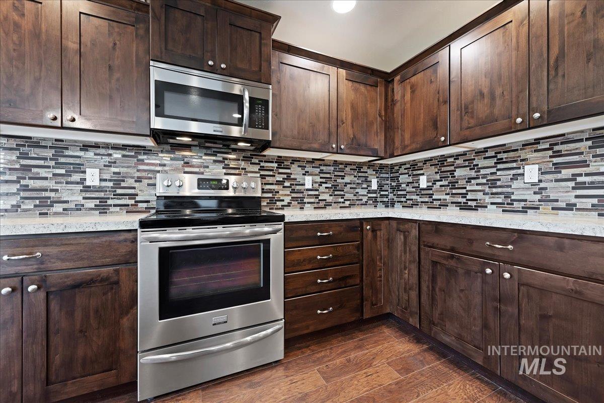 15673 Moosehorn Way, Caldwell, Idaho 83607, 4 Bedrooms, 3.5 Bathrooms, Residential For Sale, Price $560,000, 98968051