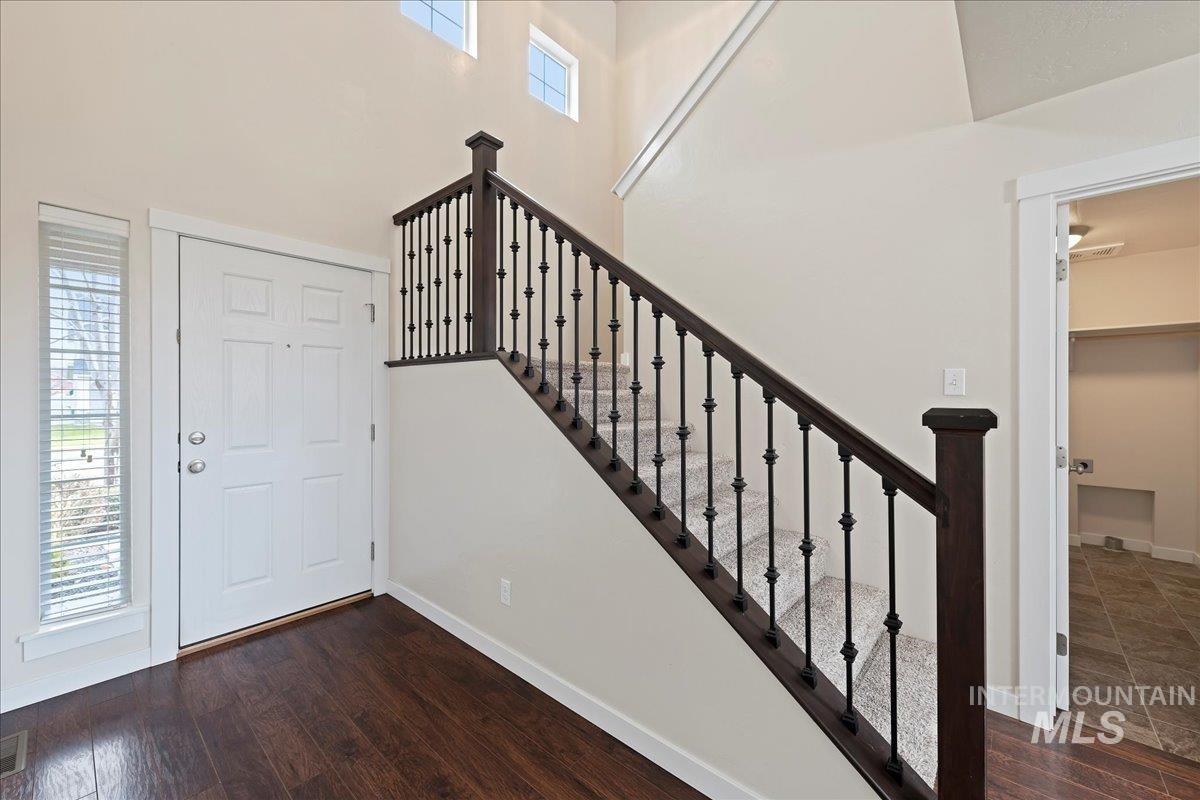 15673 Moosehorn Way, Caldwell, Idaho 83607, 4 Bedrooms, 3.5 Bathrooms, Residential For Sale, Price $560,000, 98968051