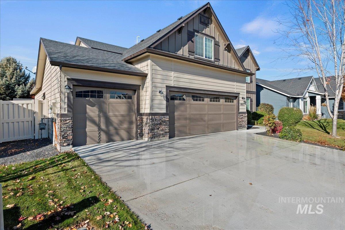 15673 Moosehorn Way, Caldwell, Idaho 83607, 4 Bedrooms, 3.5 Bathrooms, Residential For Sale, Price $560,000, 98968051