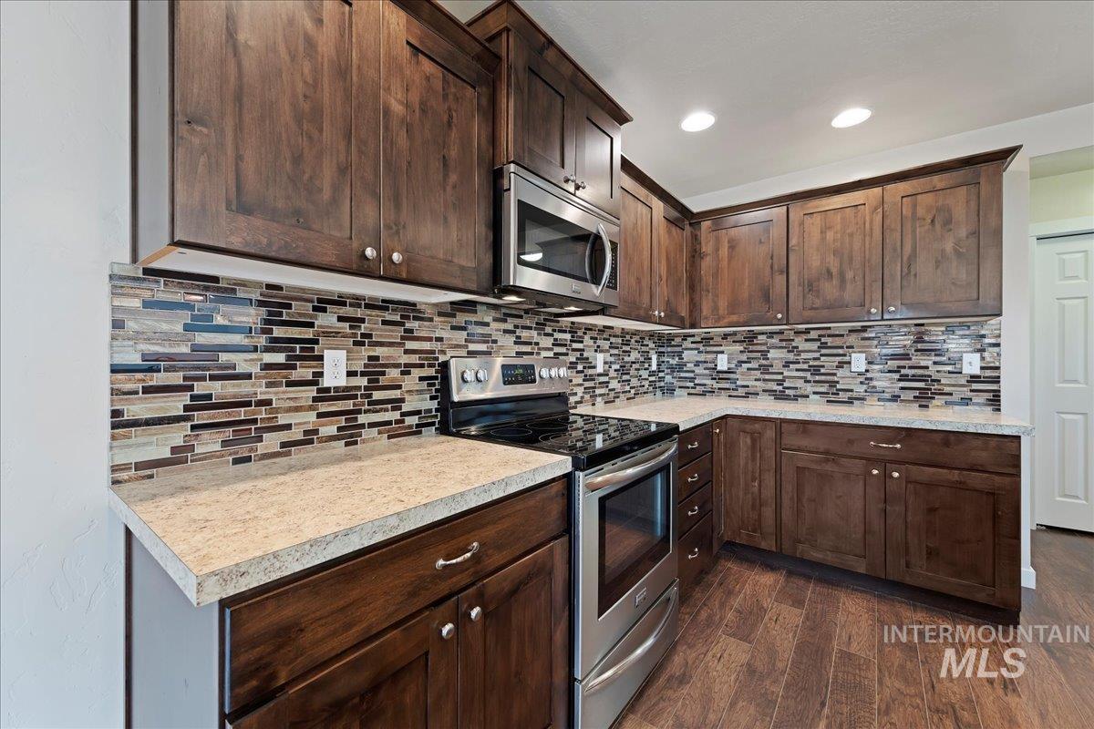 15673 Moosehorn Way, Caldwell, Idaho 83607, 4 Bedrooms, 3.5 Bathrooms, Residential For Sale, Price $560,000, 98968051