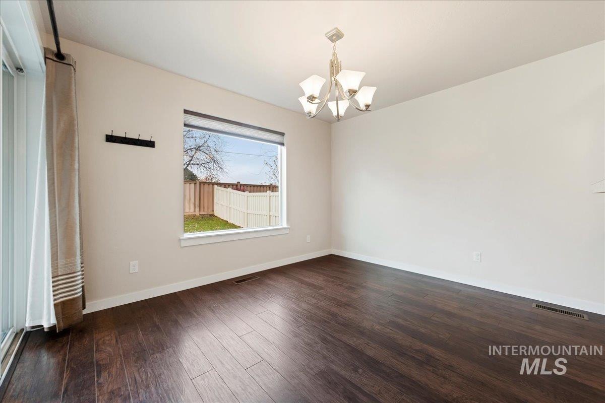 15673 Moosehorn Way, Caldwell, Idaho 83607, 4 Bedrooms, 3.5 Bathrooms, Residential For Sale, Price $560,000, 98968051