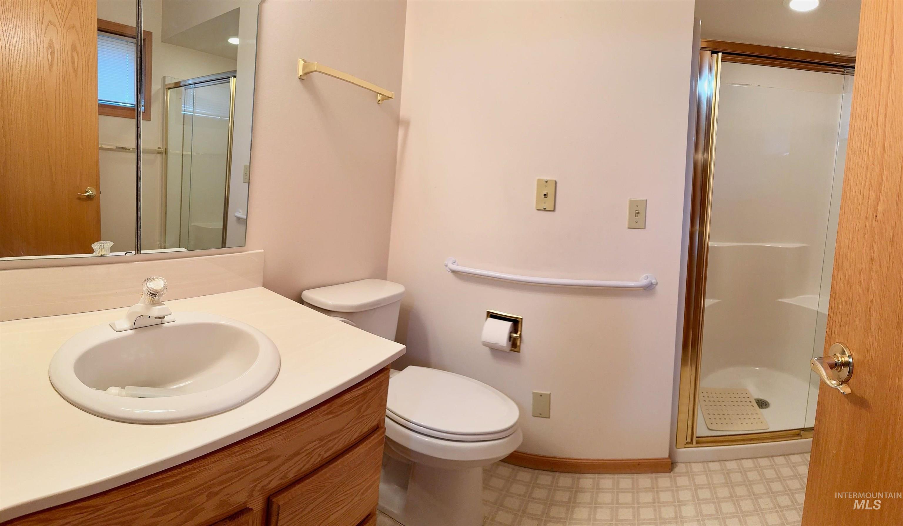 1142 Fairview Ave, Rupert, Idaho 83350, 3 Bedrooms, 3 Bathrooms, Residential For Sale, Price $434,000, 98968054