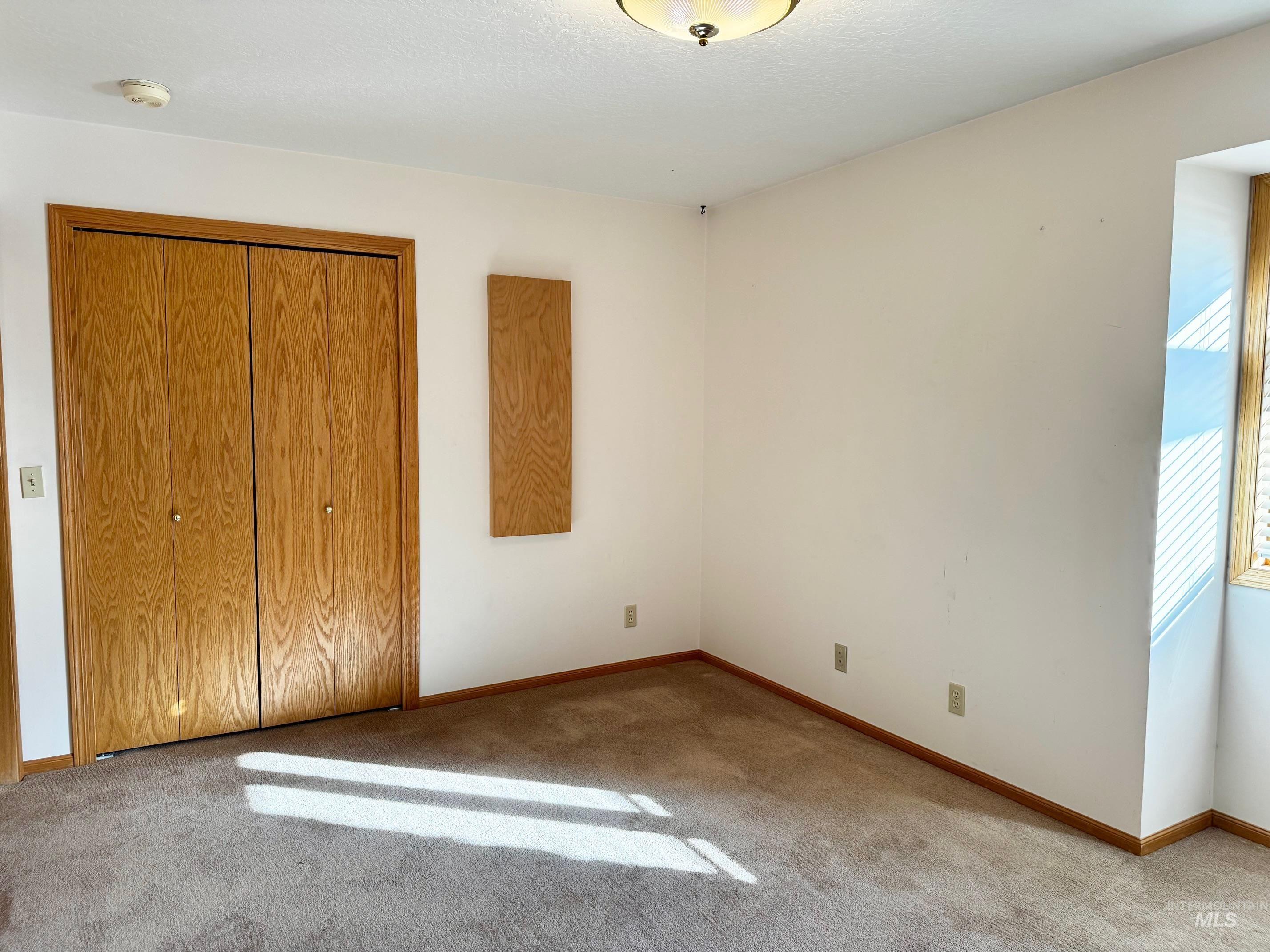 1142 Fairview Ave, Rupert, Idaho 83350, 3 Bedrooms, 3 Bathrooms, Residential For Sale, Price $434,000, 98968054