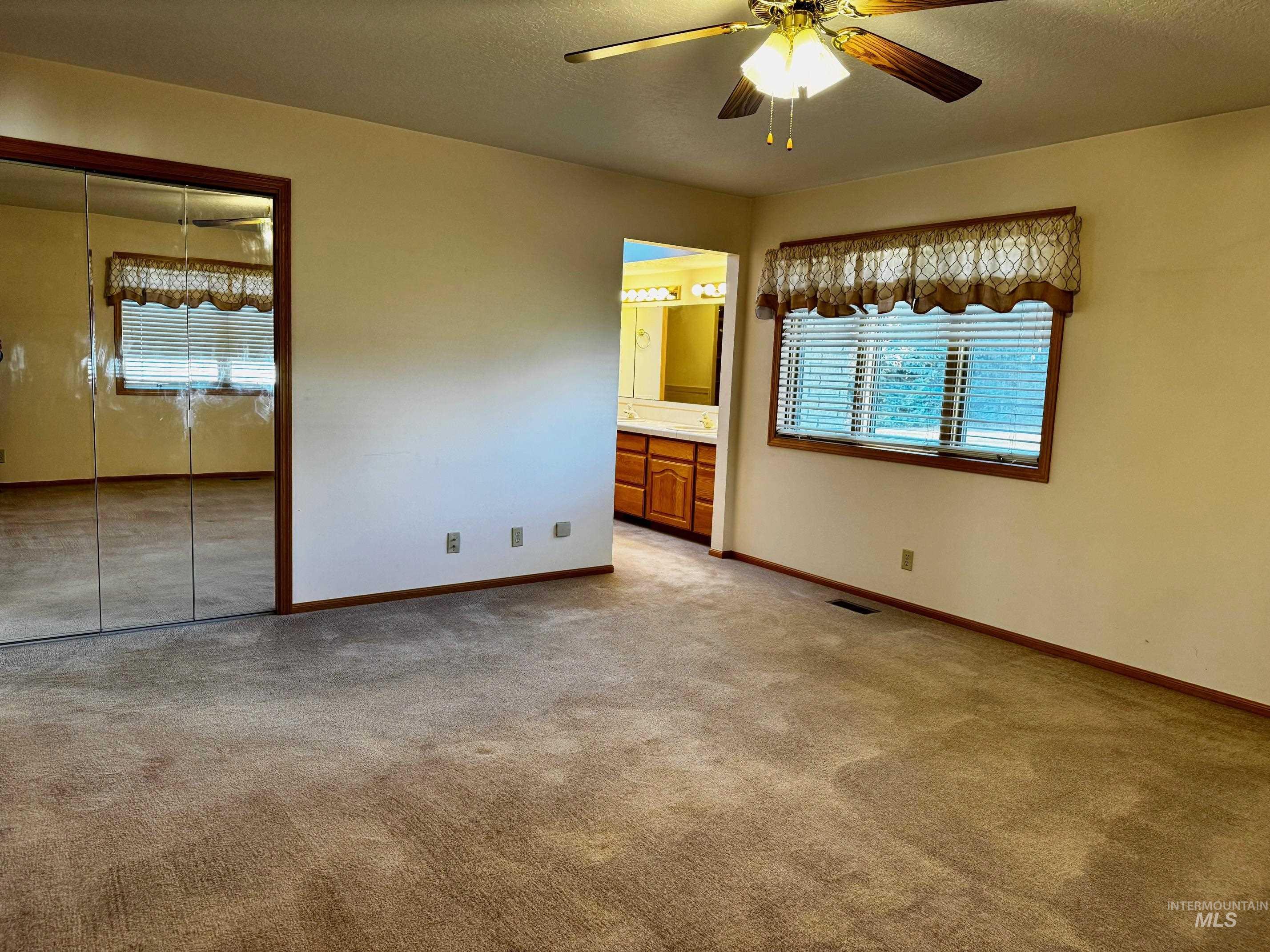 1142 Fairview Ave, Rupert, Idaho 83350, 3 Bedrooms, 3 Bathrooms, Residential For Sale, Price $434,000, 98968054