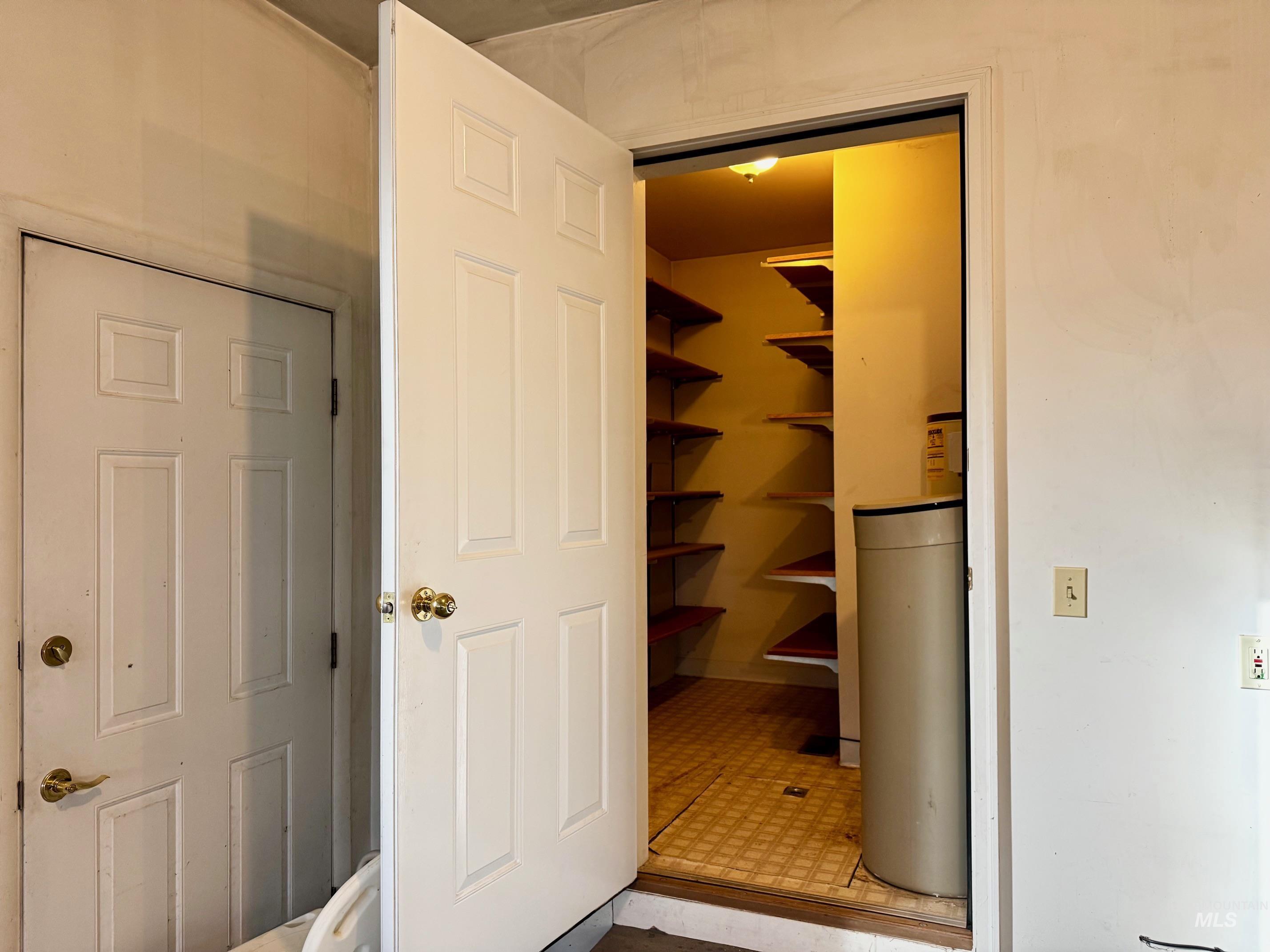 1142 Fairview Ave, Rupert, Idaho 83350, 3 Bedrooms, 3 Bathrooms, Residential For Sale, Price $434,000, 98968054