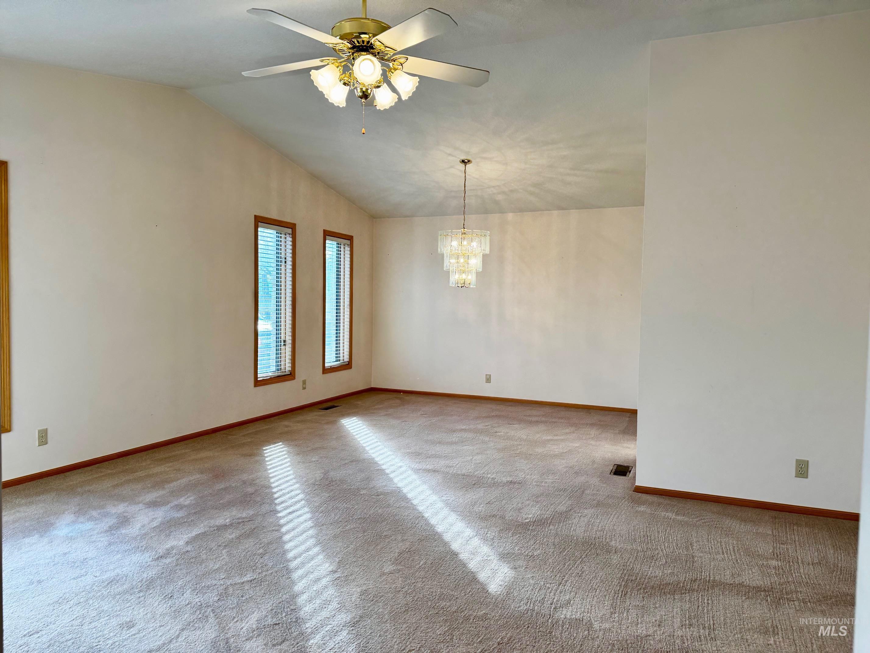 1142 Fairview Ave, Rupert, Idaho 83350, 3 Bedrooms, 3 Bathrooms, Residential For Sale, Price $434,000, 98968054