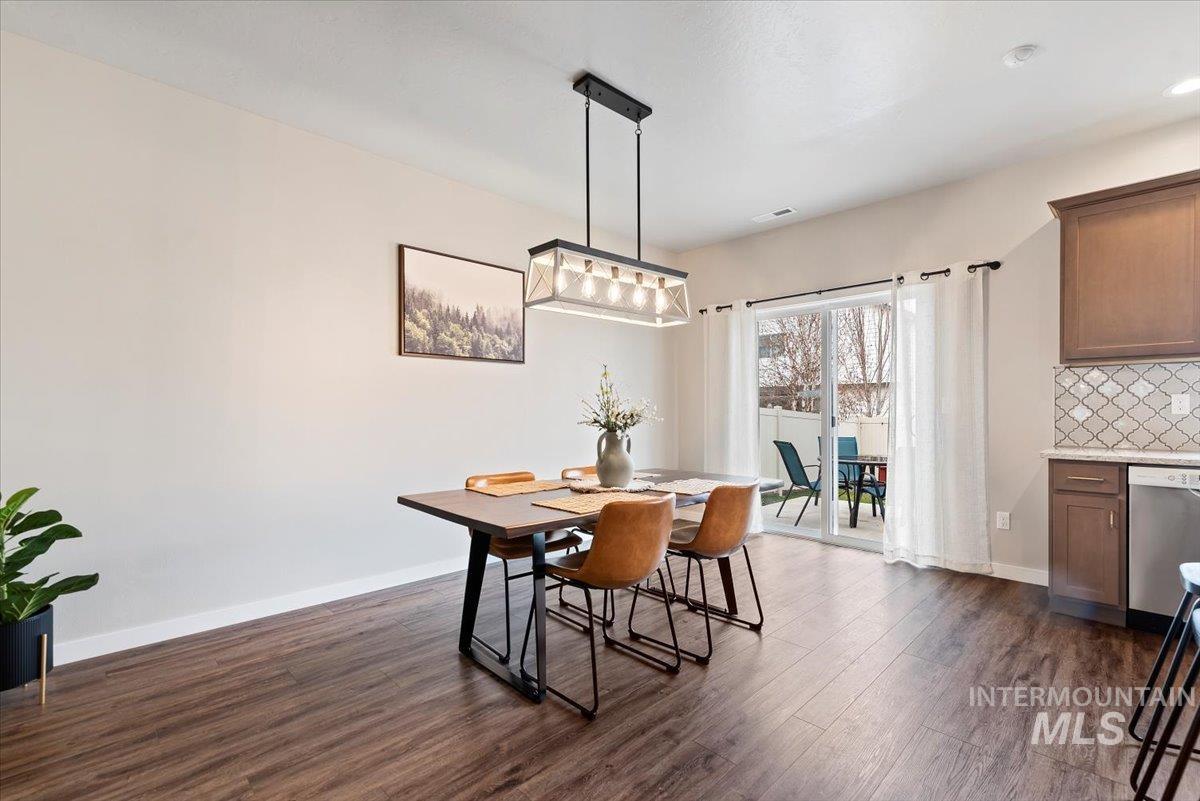 4660 W Everest St, Meridian, Idaho 83646, 3 Bedrooms, 2.5 Bathrooms, Residential For Sale, Price $469,900, 98968055