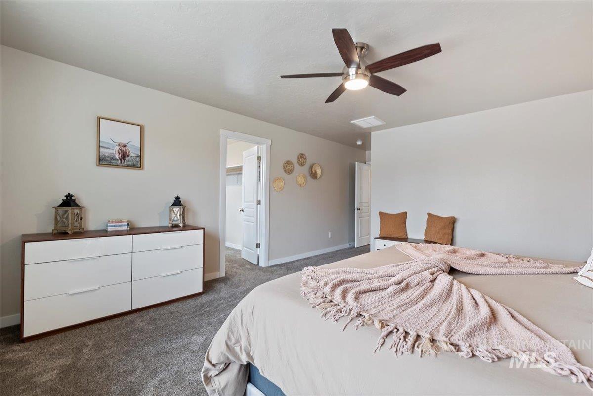 4660 W Everest St, Meridian, Idaho 83646, 3 Bedrooms, 2.5 Bathrooms, Residential For Sale, Price $469,900, 98968055