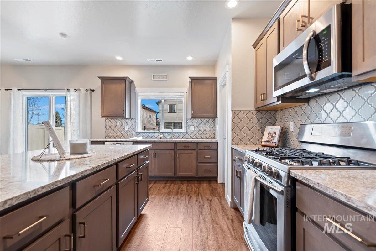 4660 W Everest St, Meridian, Idaho 83646, 3 Bedrooms, 2.5 Bathrooms, Residential For Sale, Price $469,900, 98968055