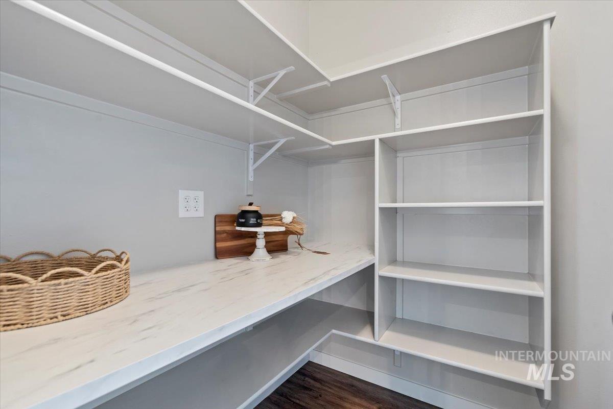 4660 W Everest St, Meridian, Idaho 83646, 3 Bedrooms, 2.5 Bathrooms, Residential For Sale, Price $469,900, 98968055