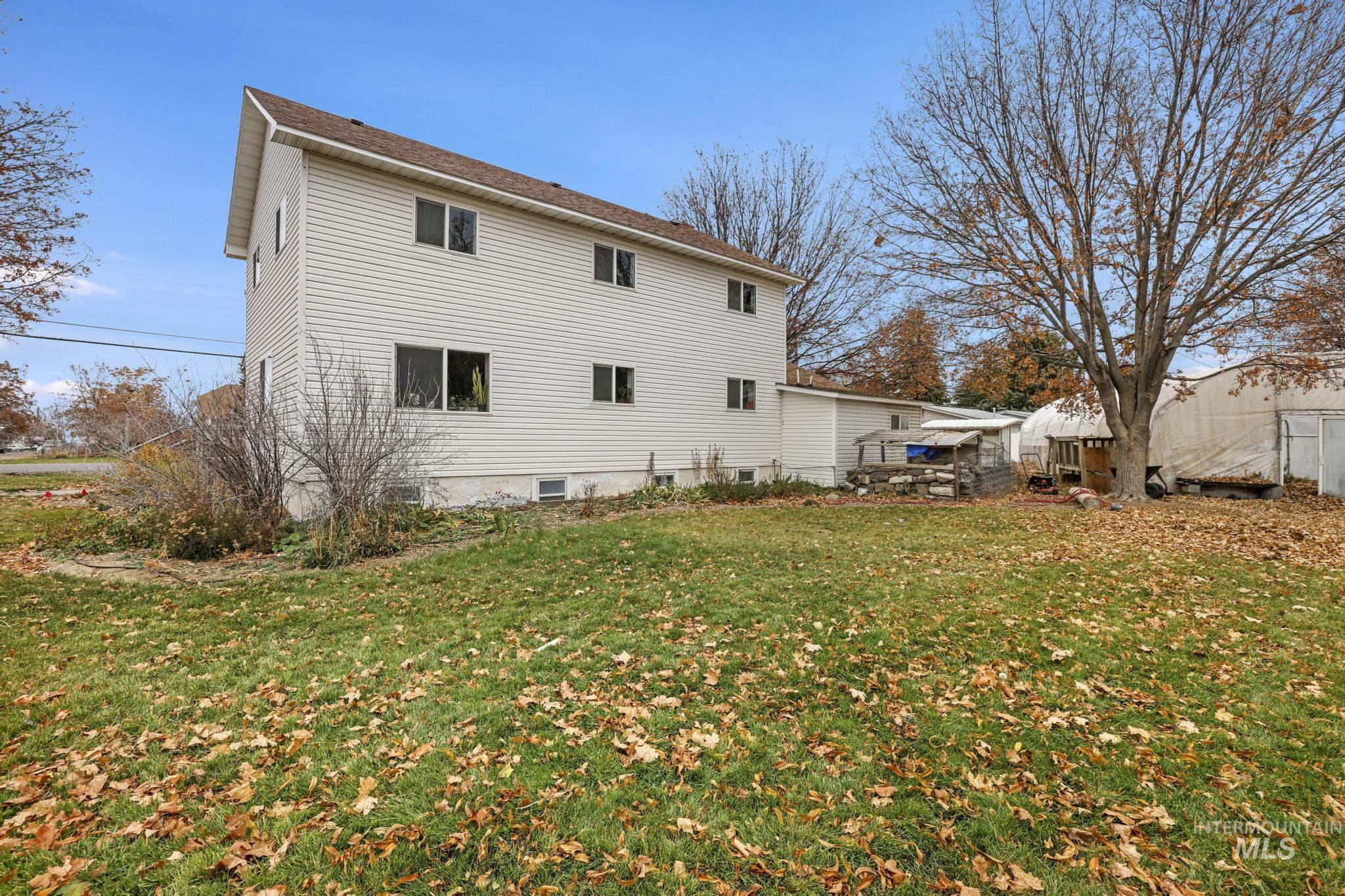 409 1st St E, Hansen, Idaho 83334, 5 Bedrooms, 3 Bathrooms, Residential For Sale, Price $450,000, 98968068