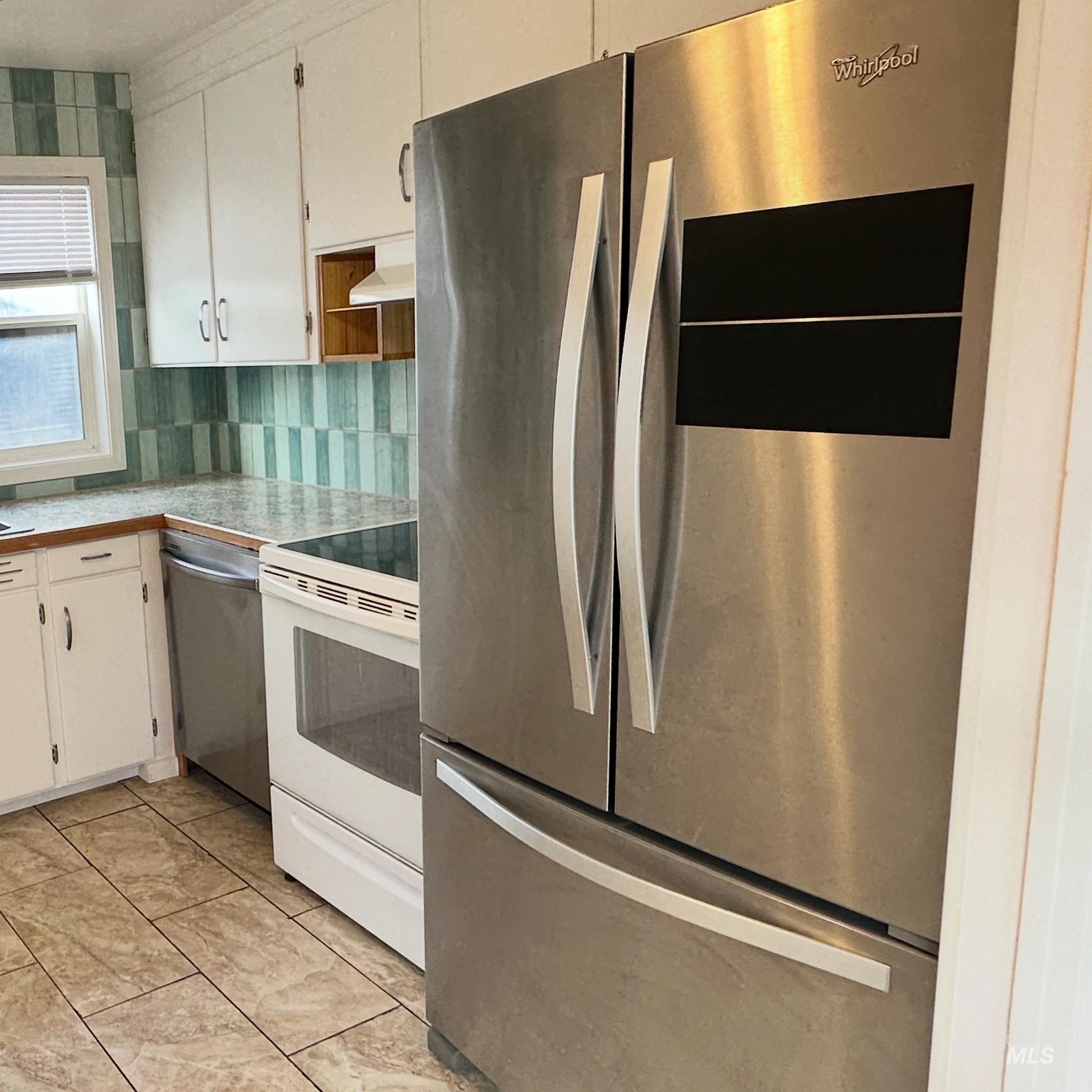 217 & 219 Oregon St, Gooding, Idaho 83330, 2 Bedrooms, 1 Bathroom, Residential Income For Sale, Price $315,000, 98968077