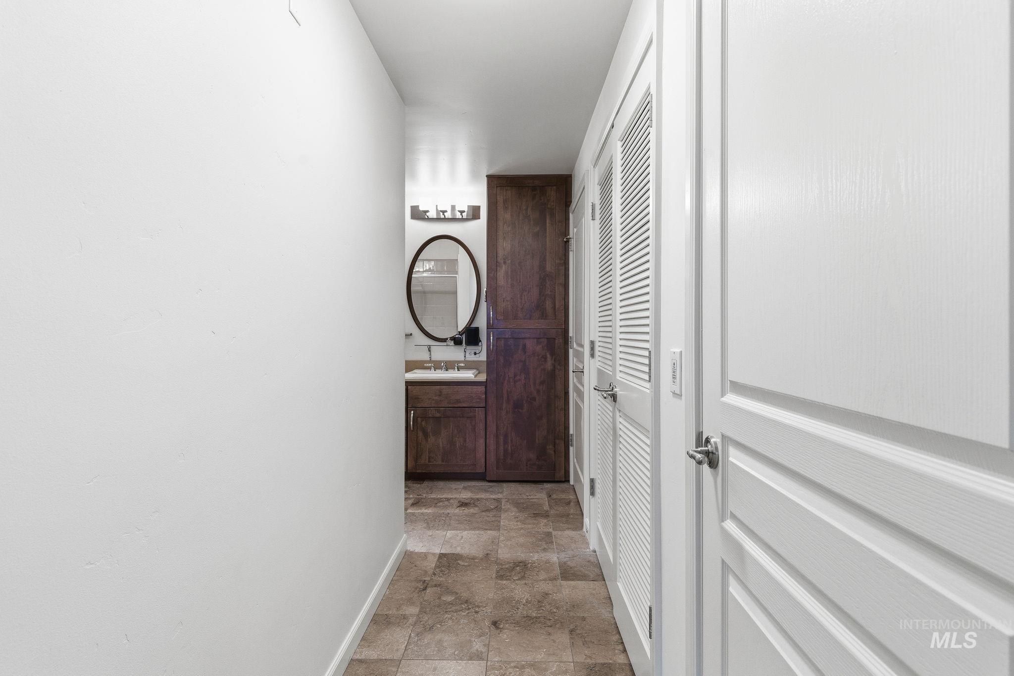 323 W Jefferson, Boise, Idaho 83702, 1 Bedroom, 1 Bathroom, Residential For Sale, Price $524,999, 98968079