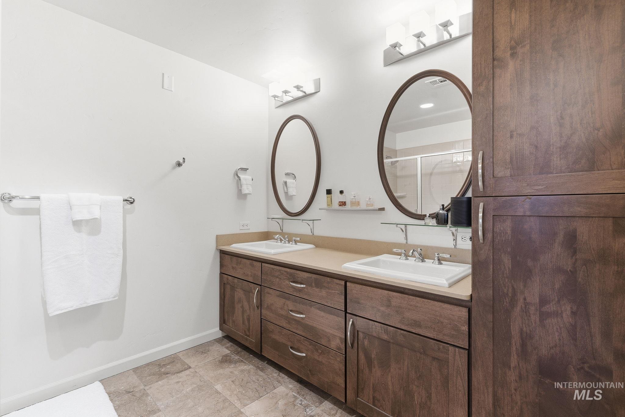 323 W Jefferson, Boise, Idaho 83702, 1 Bedroom, 1 Bathroom, Residential For Sale, Price $524,999, 98968079