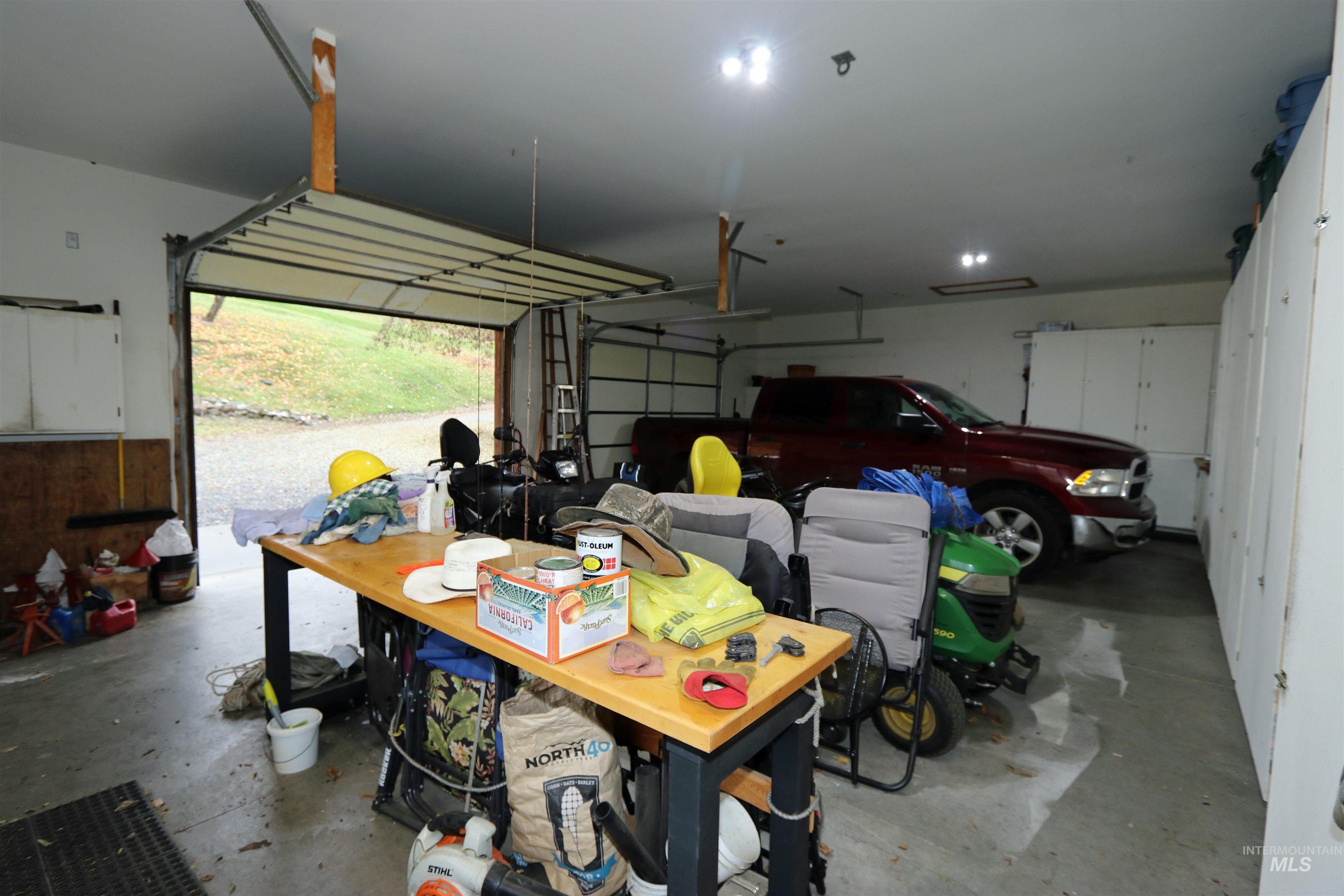 20044 Orchard Lane, Lenore, Idaho 83541, 2 Bedrooms, 2 Bathrooms, Residential For Sale, Price $850,000, 98968090