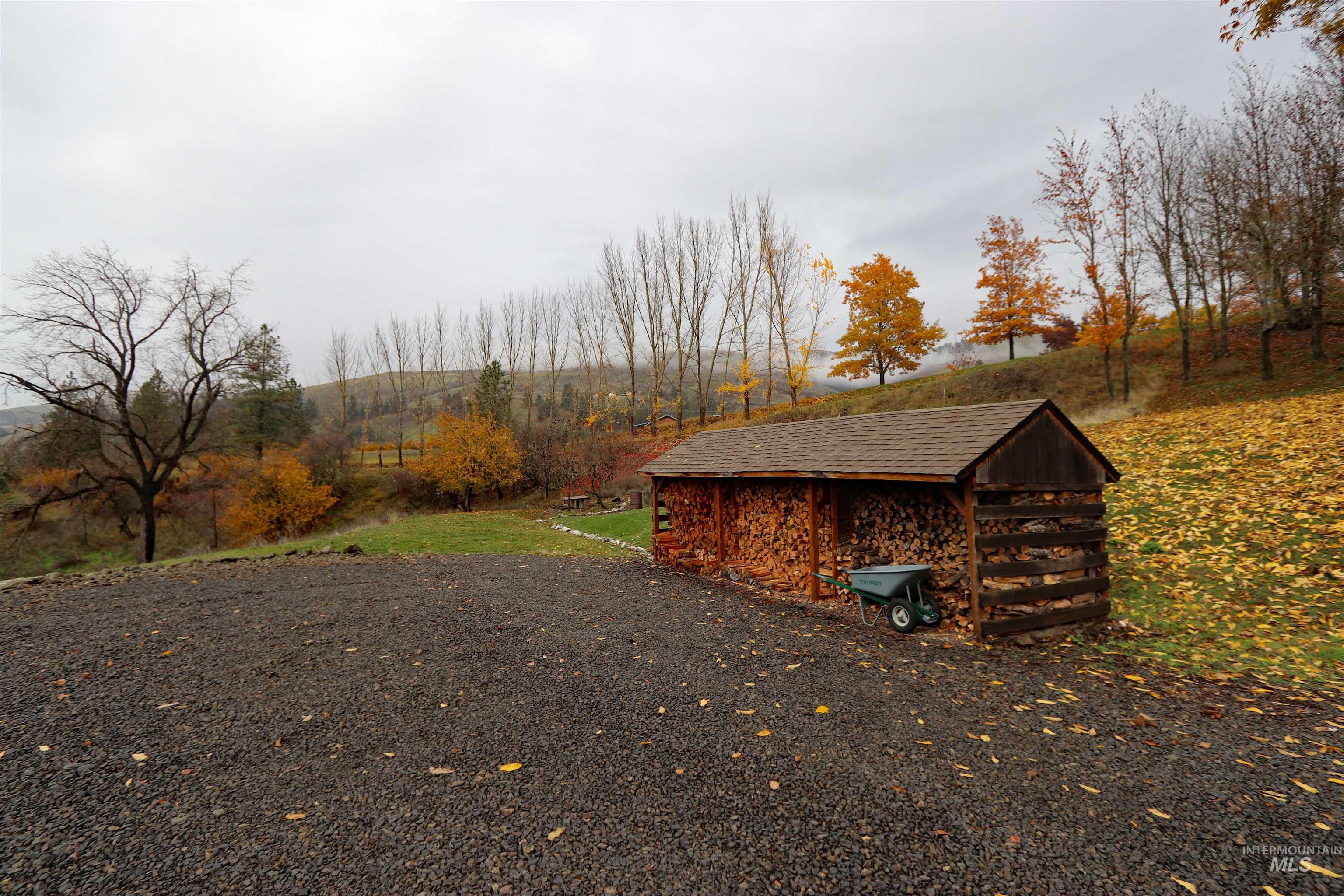 20044 Orchard Lane, Lenore, Idaho 83541, 2 Bedrooms, 2 Bathrooms, Residential For Sale, Price $850,000, 98968090
