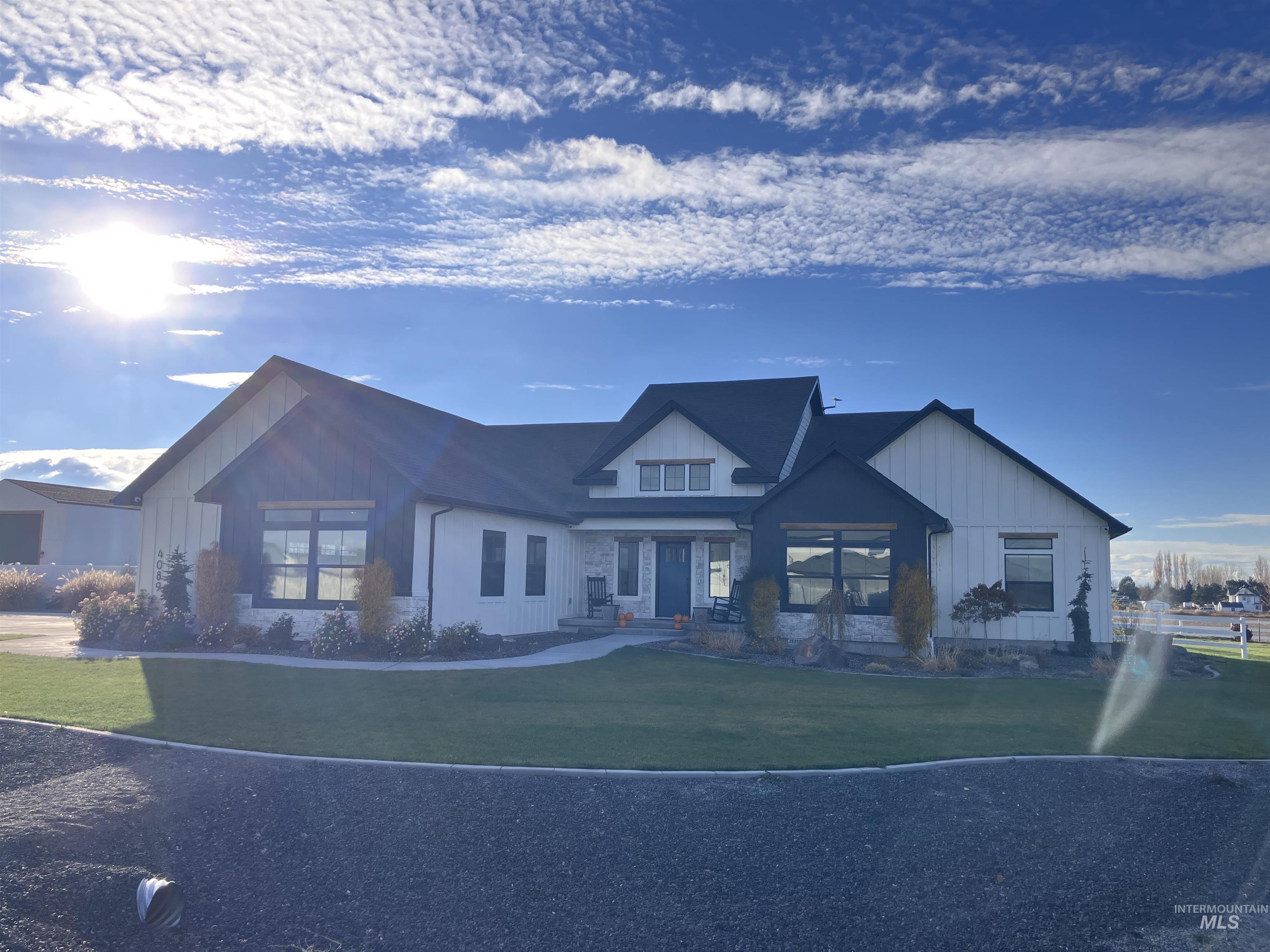 4089 N 2280 E, Filer, Idaho 83328, 5 Bedrooms, 3 Bathrooms, Residential For Sale, Price $899,000, 98968091