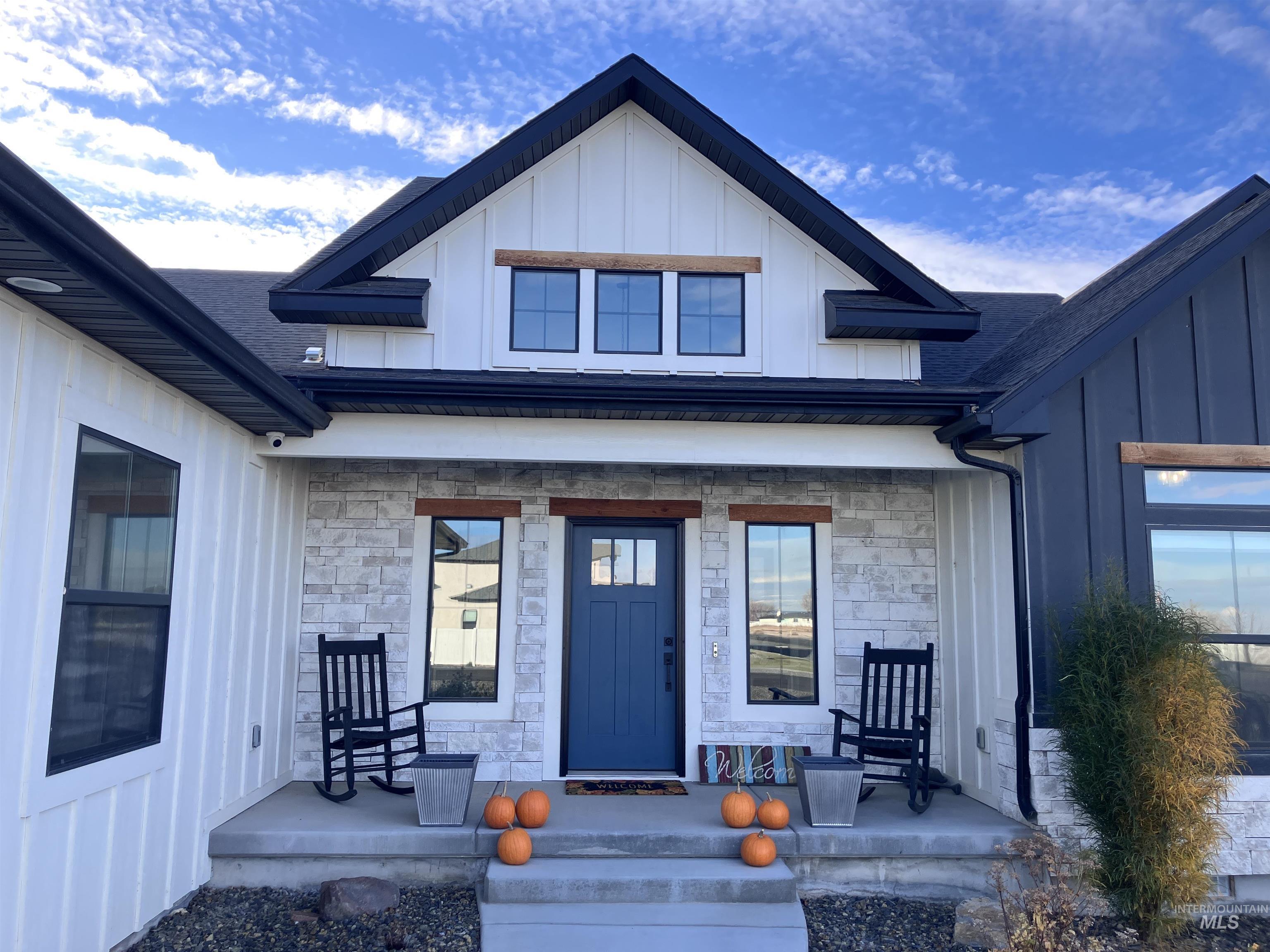 4089 N 2280 E, Filer, Idaho 83328, 5 Bedrooms, 3 Bathrooms, Residential For Sale, Price $899,000, 98968091