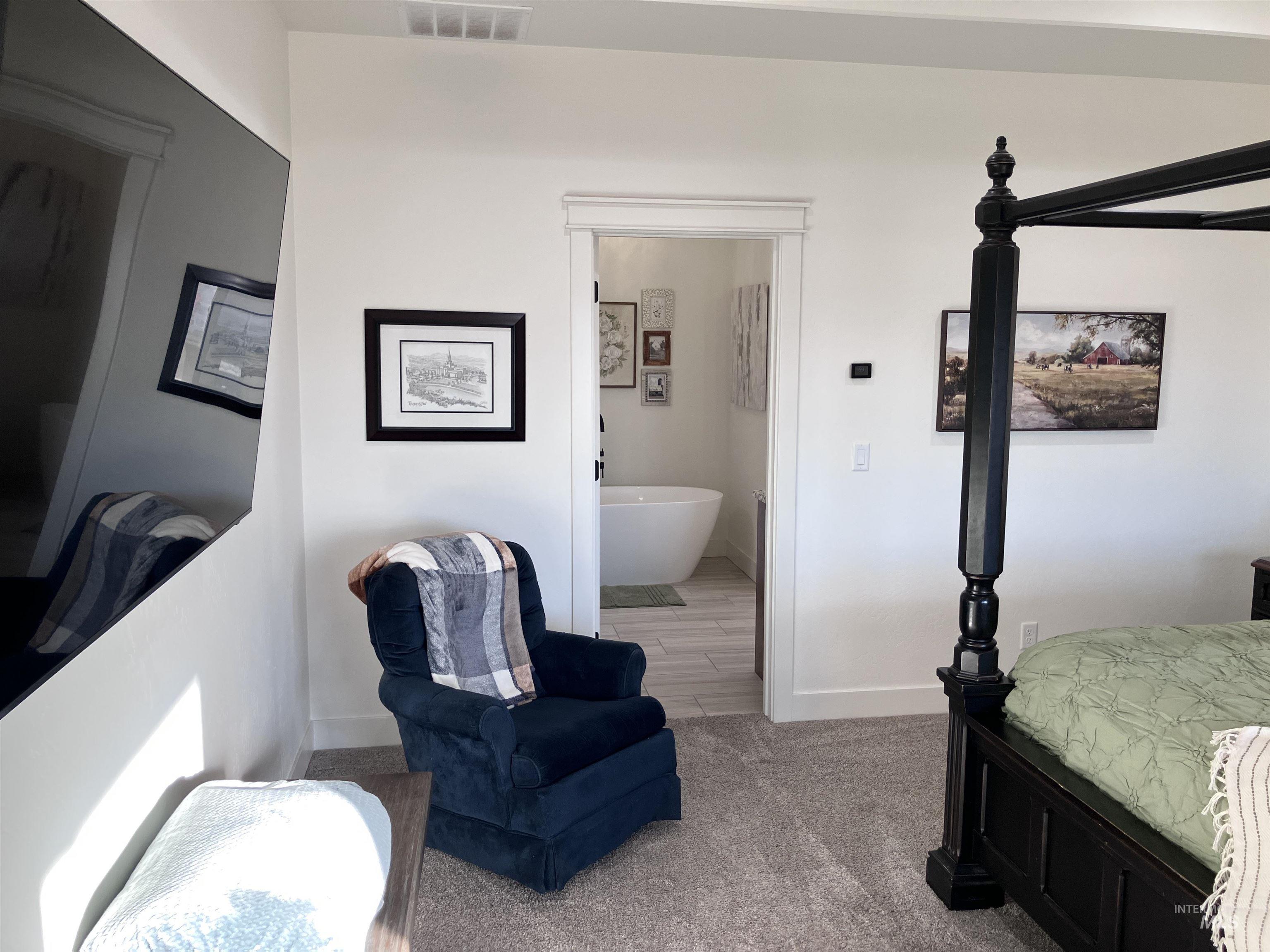 4089 N 2280 E, Filer, Idaho 83328, 5 Bedrooms, 3 Bathrooms, Residential For Sale, Price $899,000, 98968091