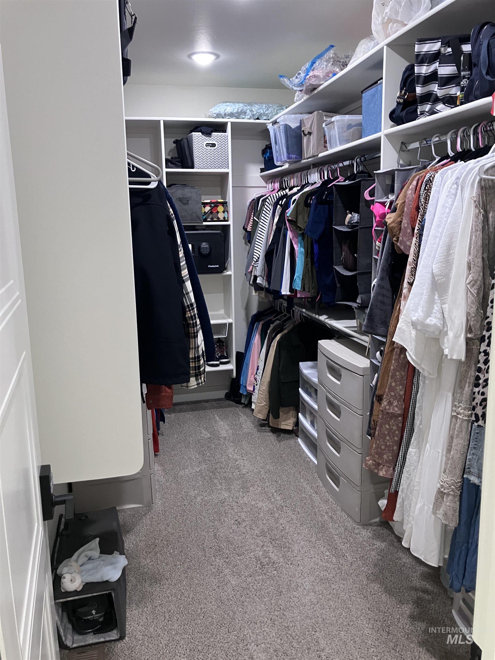 4089 N 2280 E, Filer, Idaho 83328, 5 Bedrooms, 3 Bathrooms, Residential For Sale, Price $899,000, 98968091