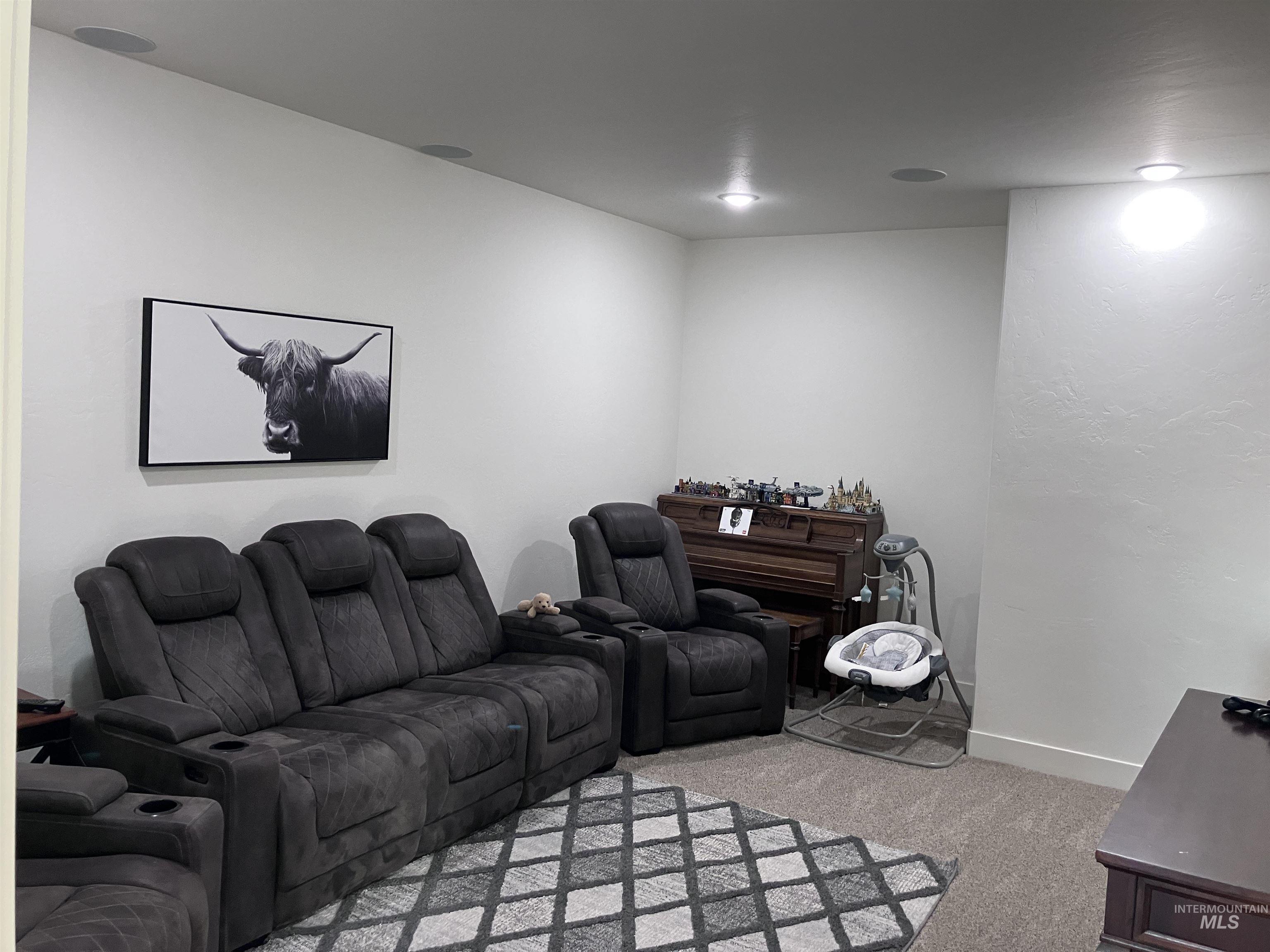 4089 N 2280 E, Filer, Idaho 83328, 5 Bedrooms, 3 Bathrooms, Residential For Sale, Price $899,000, 98968091