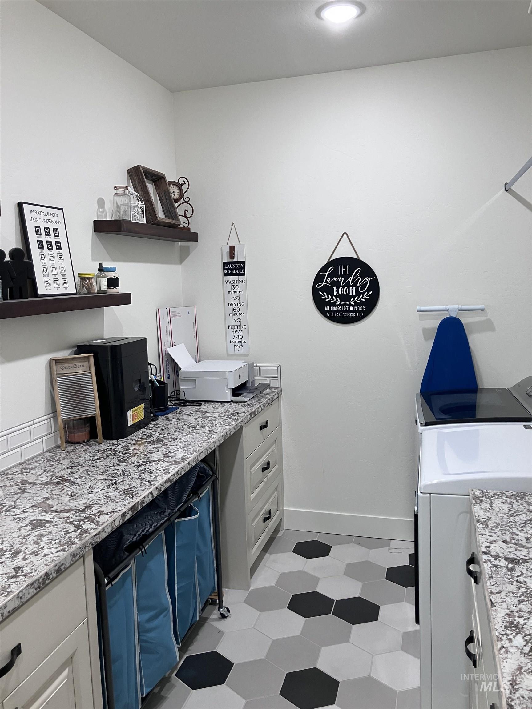 4089 N 2280 E, Filer, Idaho 83328, 5 Bedrooms, 3 Bathrooms, Residential For Sale, Price $899,000, 98968091