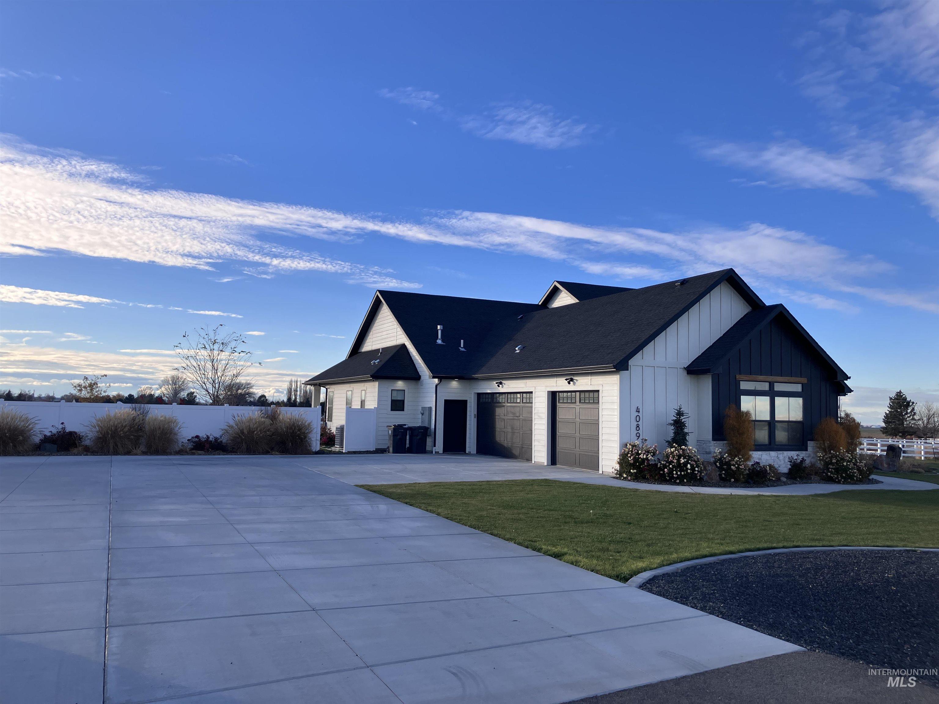 4089 N 2280 E, Filer, Idaho 83328, 5 Bedrooms, 3 Bathrooms, Residential For Sale, Price $899,000, 98968091