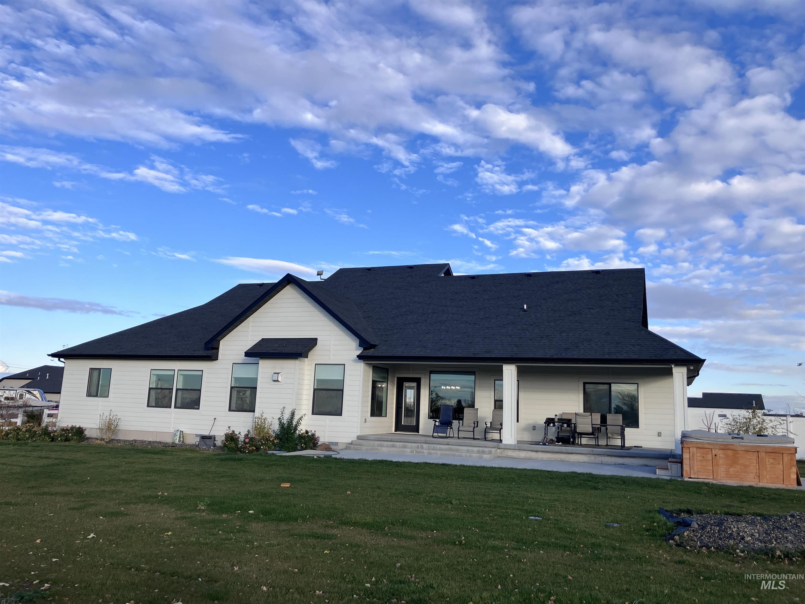 4089 N 2280 E, Filer, Idaho 83328, 5 Bedrooms, 3 Bathrooms, Residential For Sale, Price $899,000, 98968091