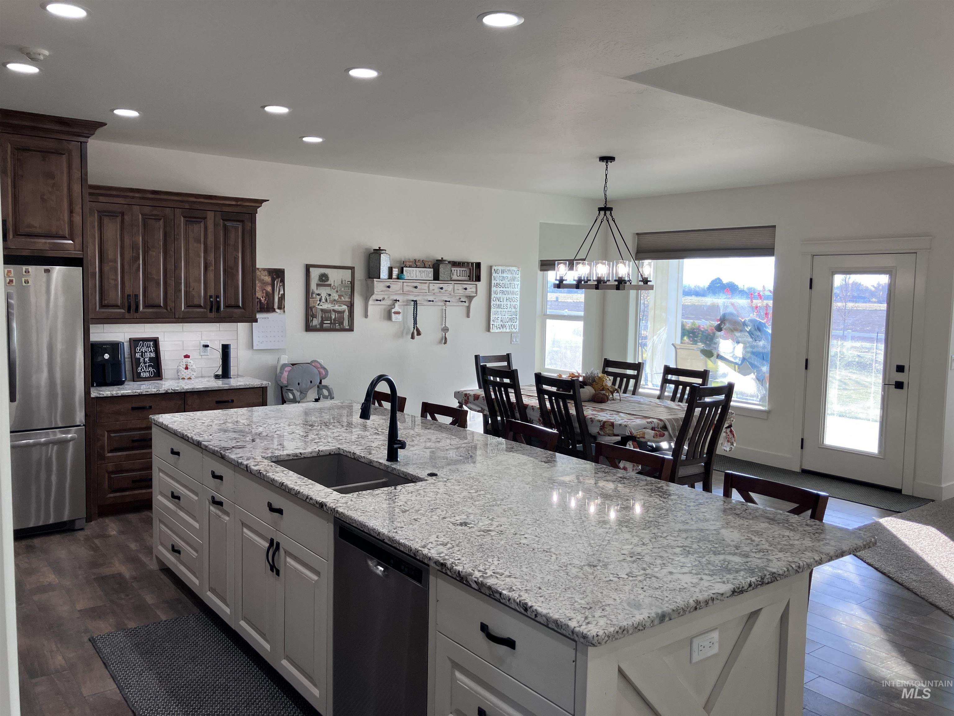 4089 N 2280 E, Filer, Idaho 83328, 5 Bedrooms, 3 Bathrooms, Residential For Sale, Price $899,000, 98968091