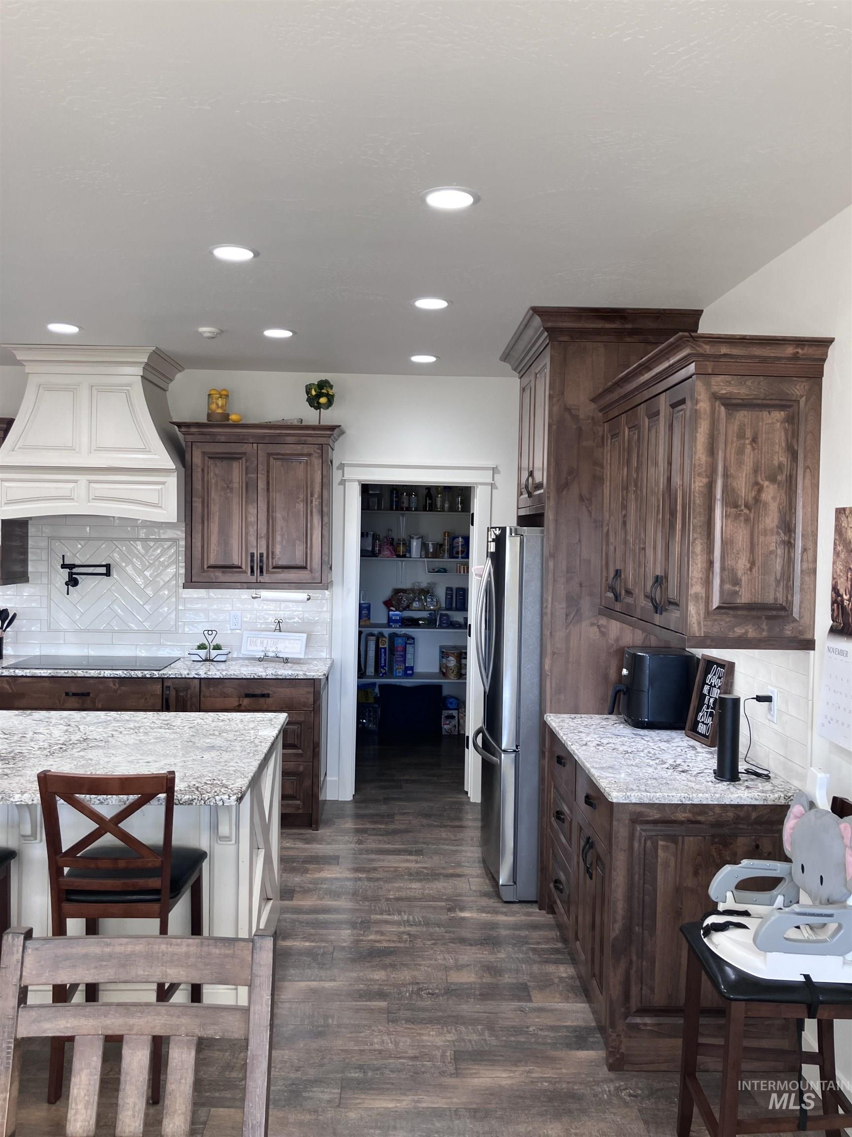 4089 N 2280 E, Filer, Idaho 83328, 5 Bedrooms, 3 Bathrooms, Residential For Sale, Price $899,000, 98968091