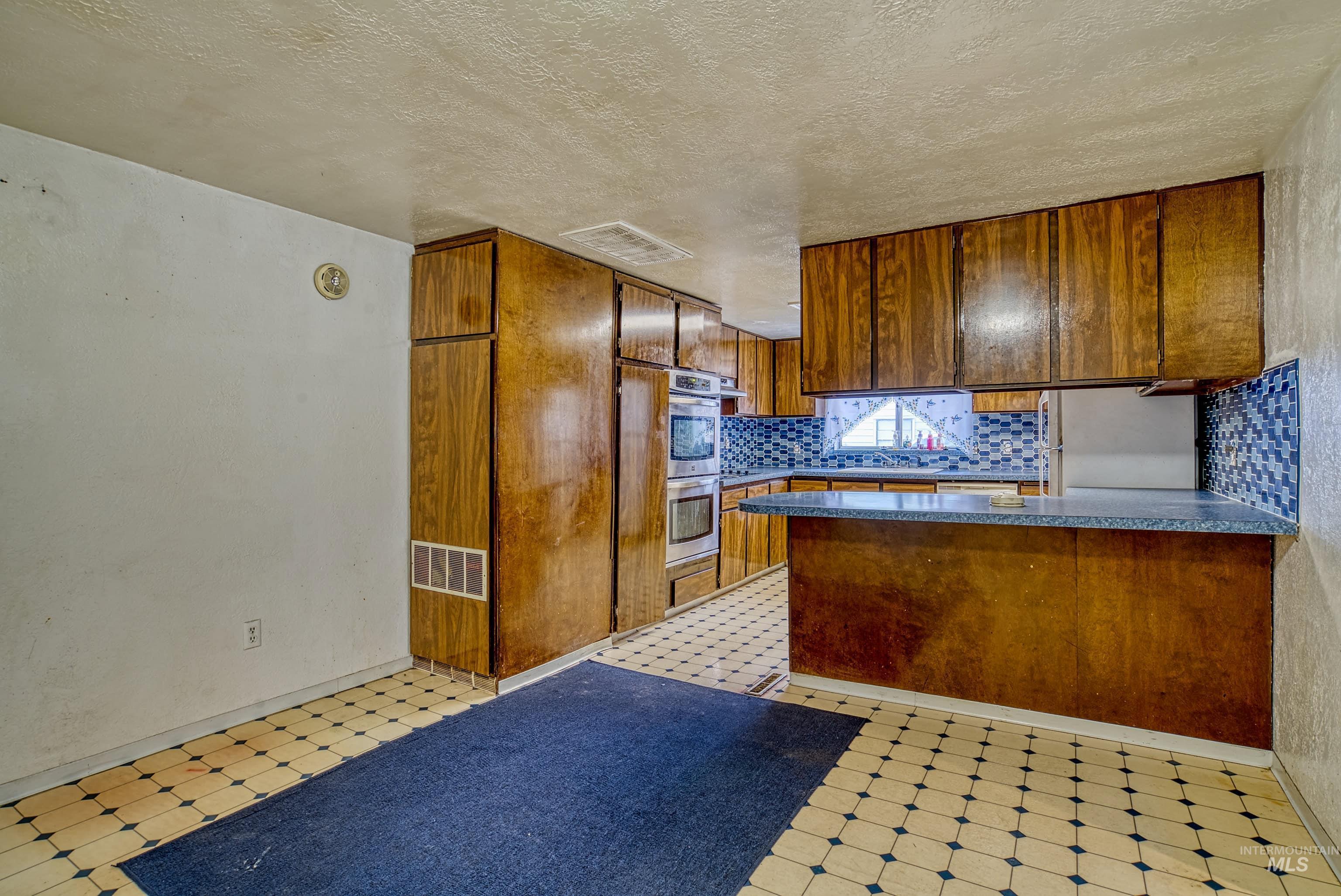 303 W 1st St, Middleton, Idaho 83644, 3 Bedrooms, 1.5 Bathrooms, Residential For Sale, Price $365,000, 98968093