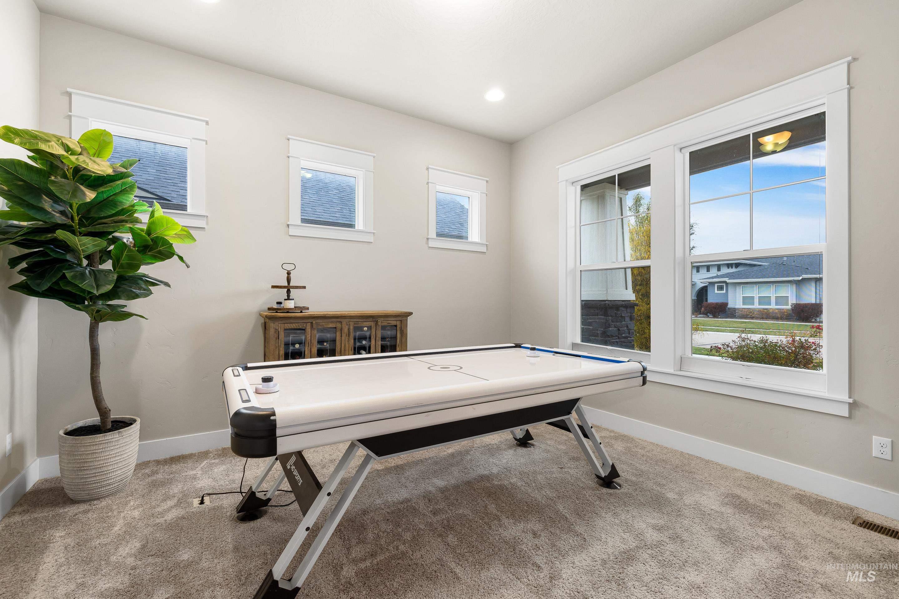 5525 W Philomena Dr, Meridian, Idaho 83646, 5 Bedrooms, 4 Bathrooms, Residential For Sale, Price $849,900, 98968094